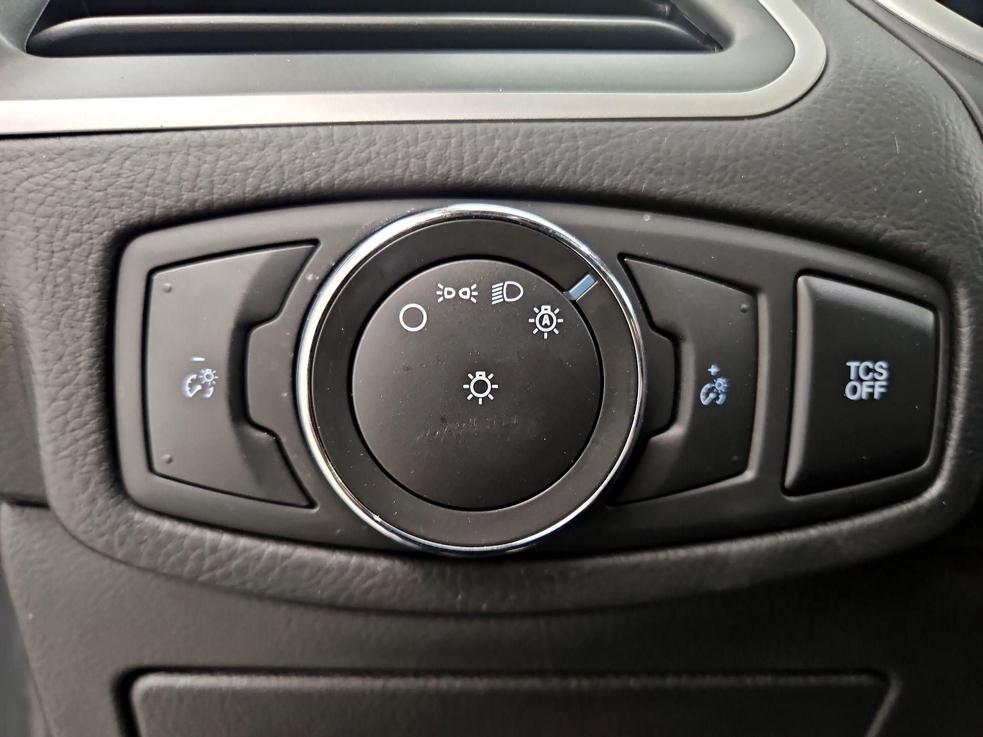 Thumbnail: 2021 Ford Edge - 13