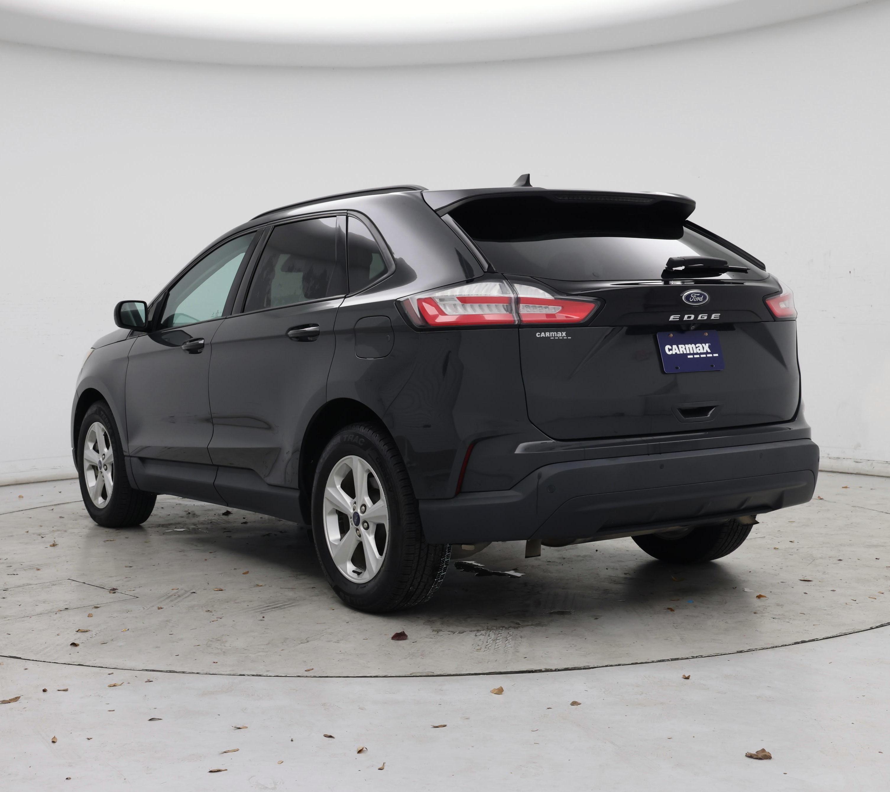 Thumbnail: 2021 Ford Edge - 2