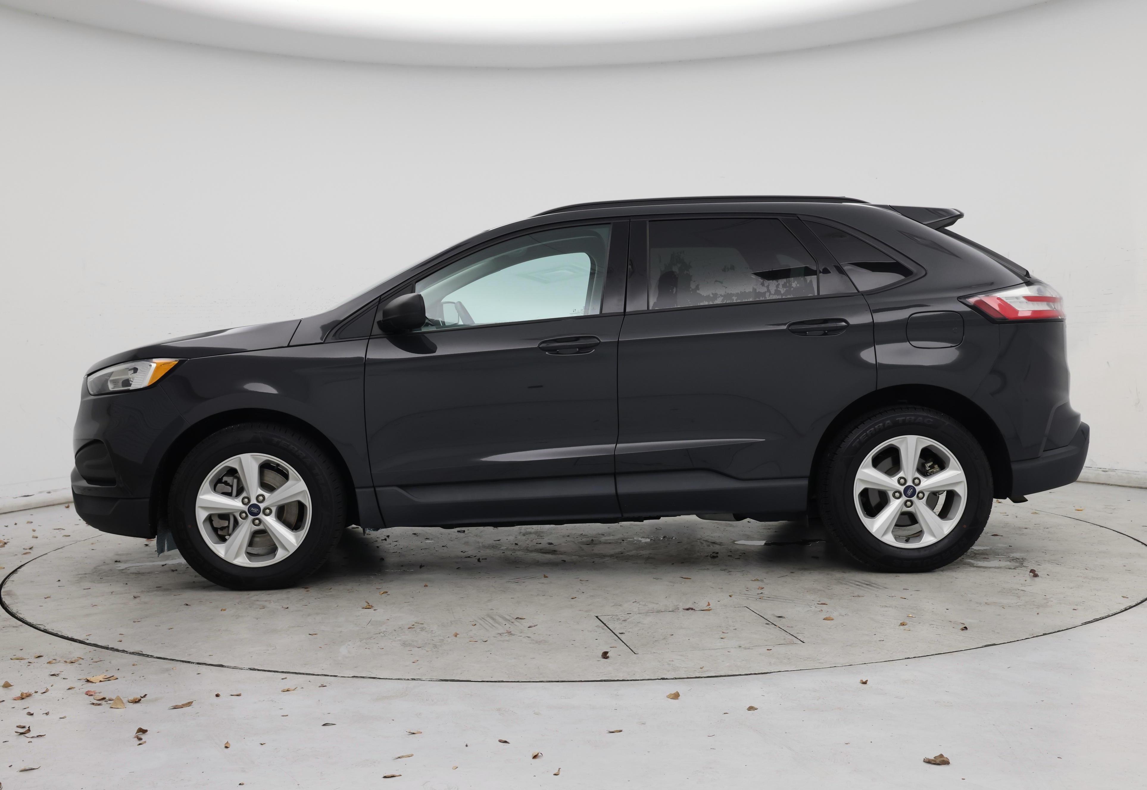 Thumbnail: 2021 Ford Edge - 3
