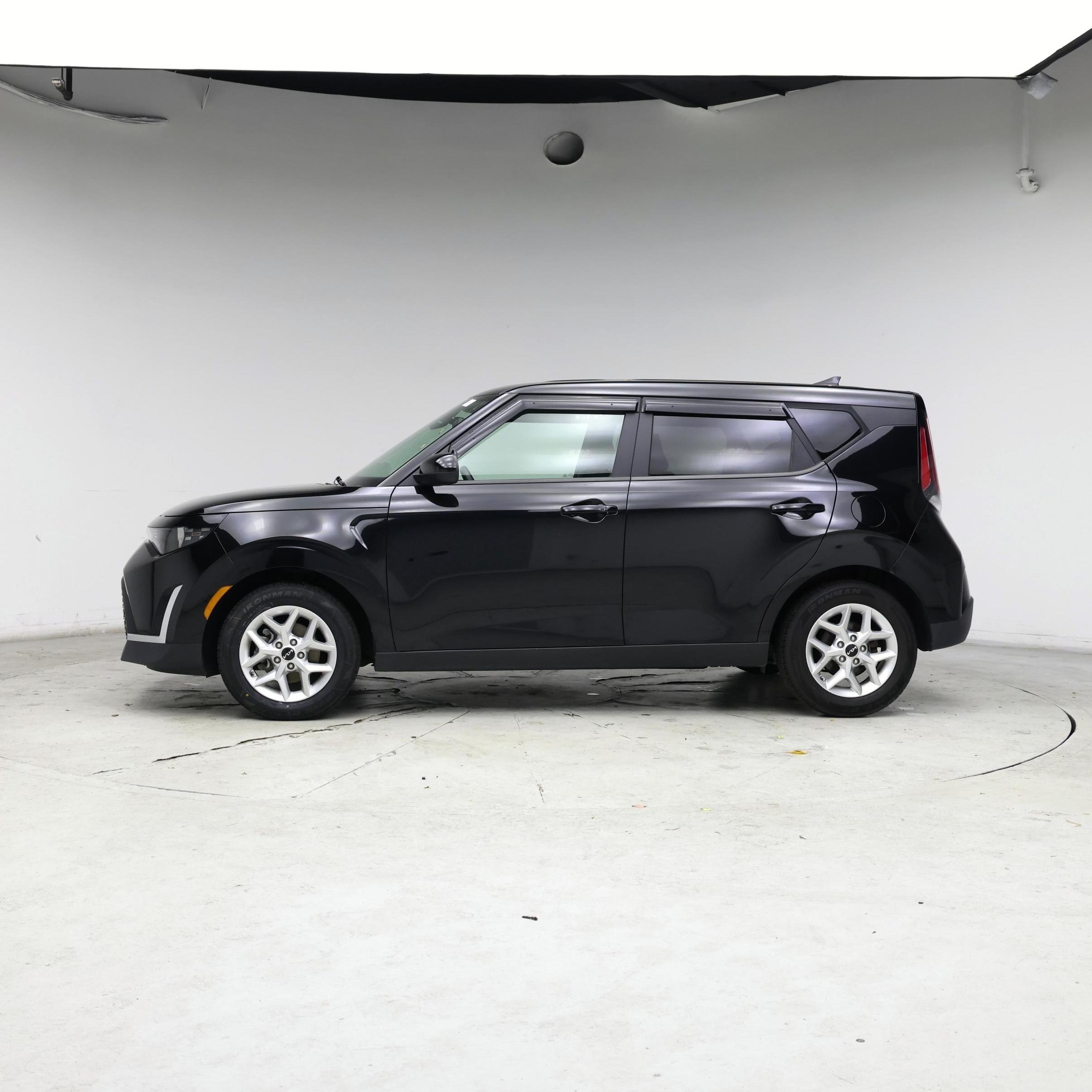 Thumbnail: 2023 Kia Soul - 3