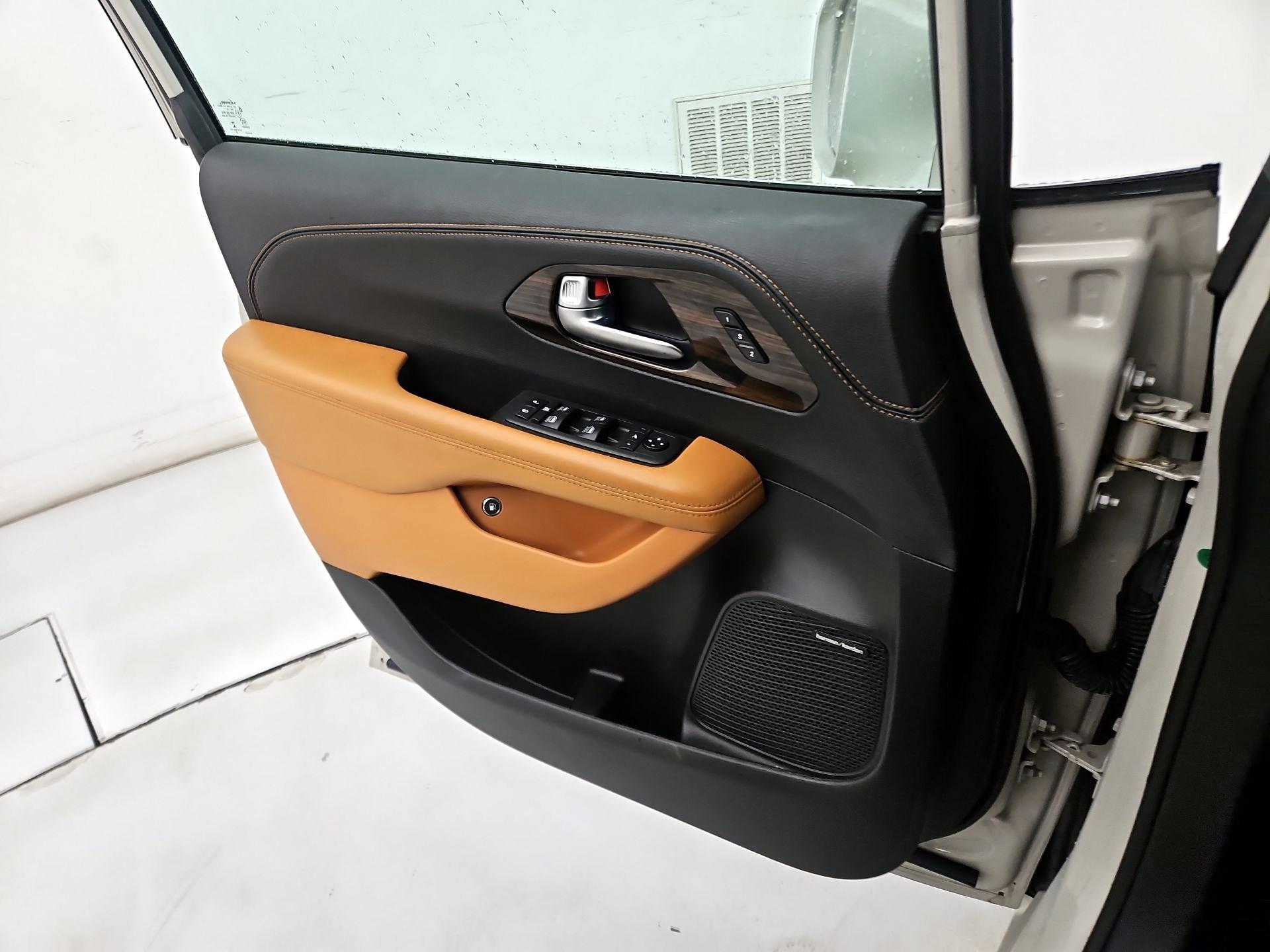 Thumbnail: 2021 Chrysler Pacifica - 12