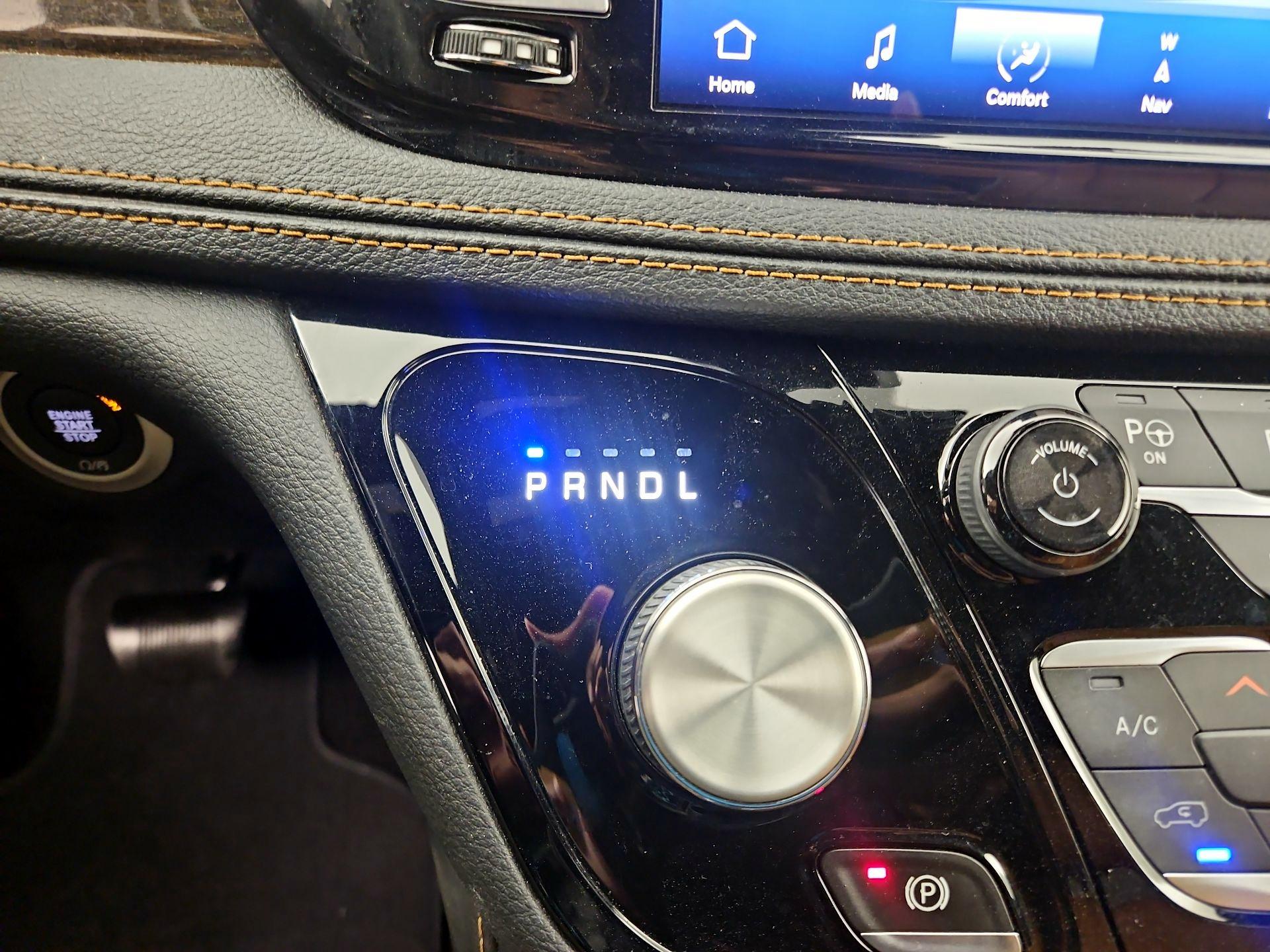 Thumbnail: 2021 Chrysler Pacifica - 18