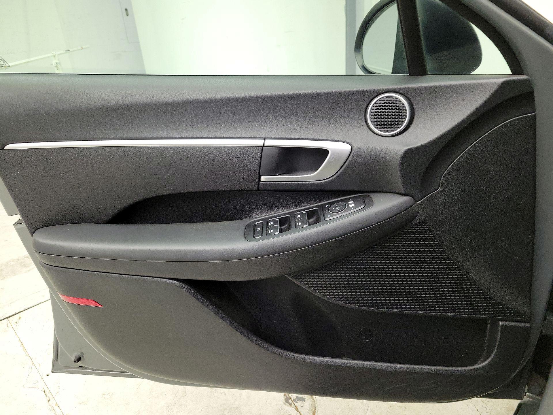 Thumbnail: 2021 Hyundai Sonata - 12