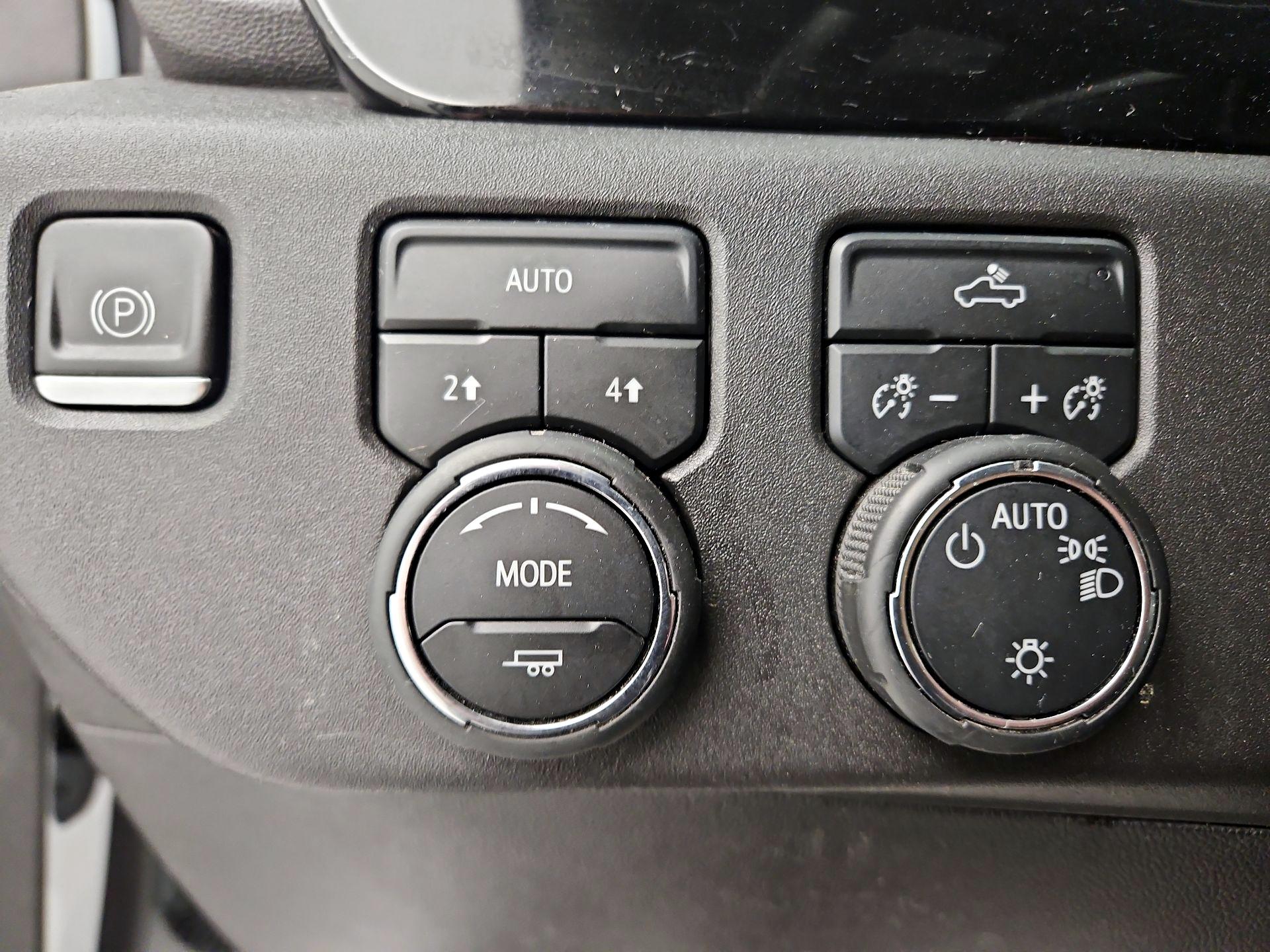 Thumbnail: 2023 Chevrolet Silverado 1500 - 13