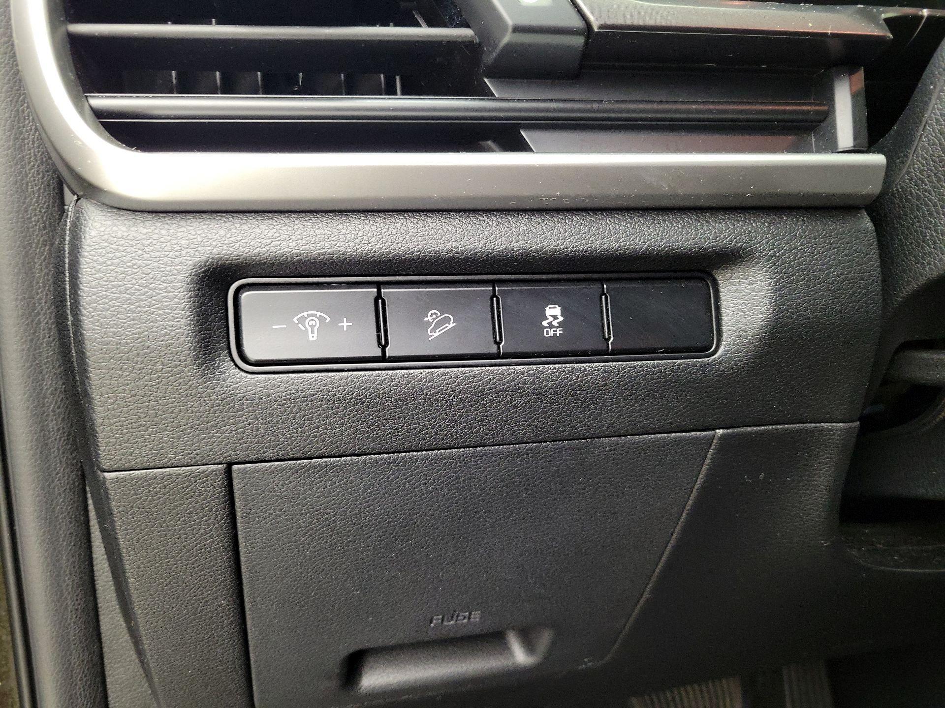 Thumbnail: 2023 Kia Telluride - 13