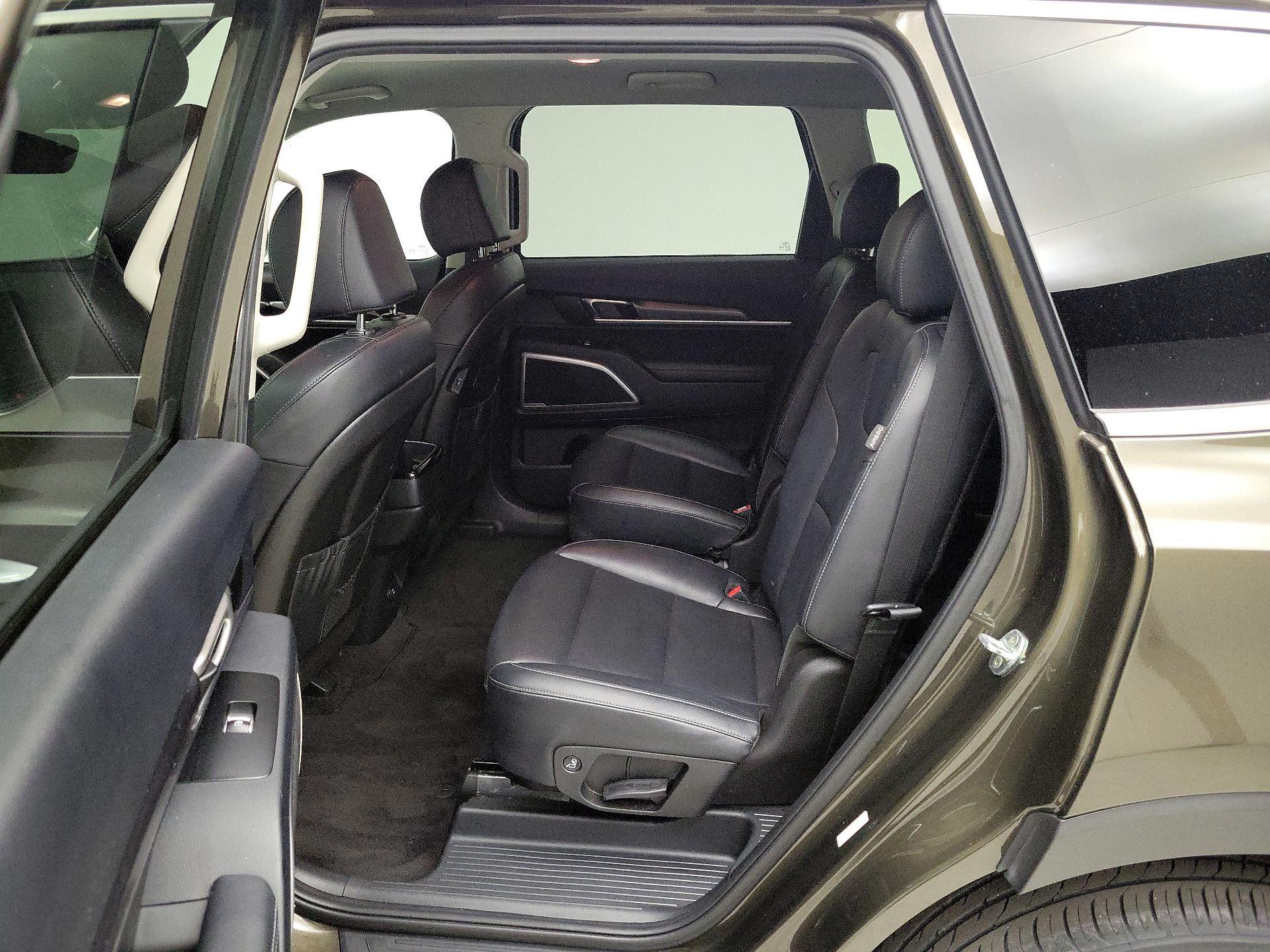 Thumbnail: 2023 Kia Telluride - 20