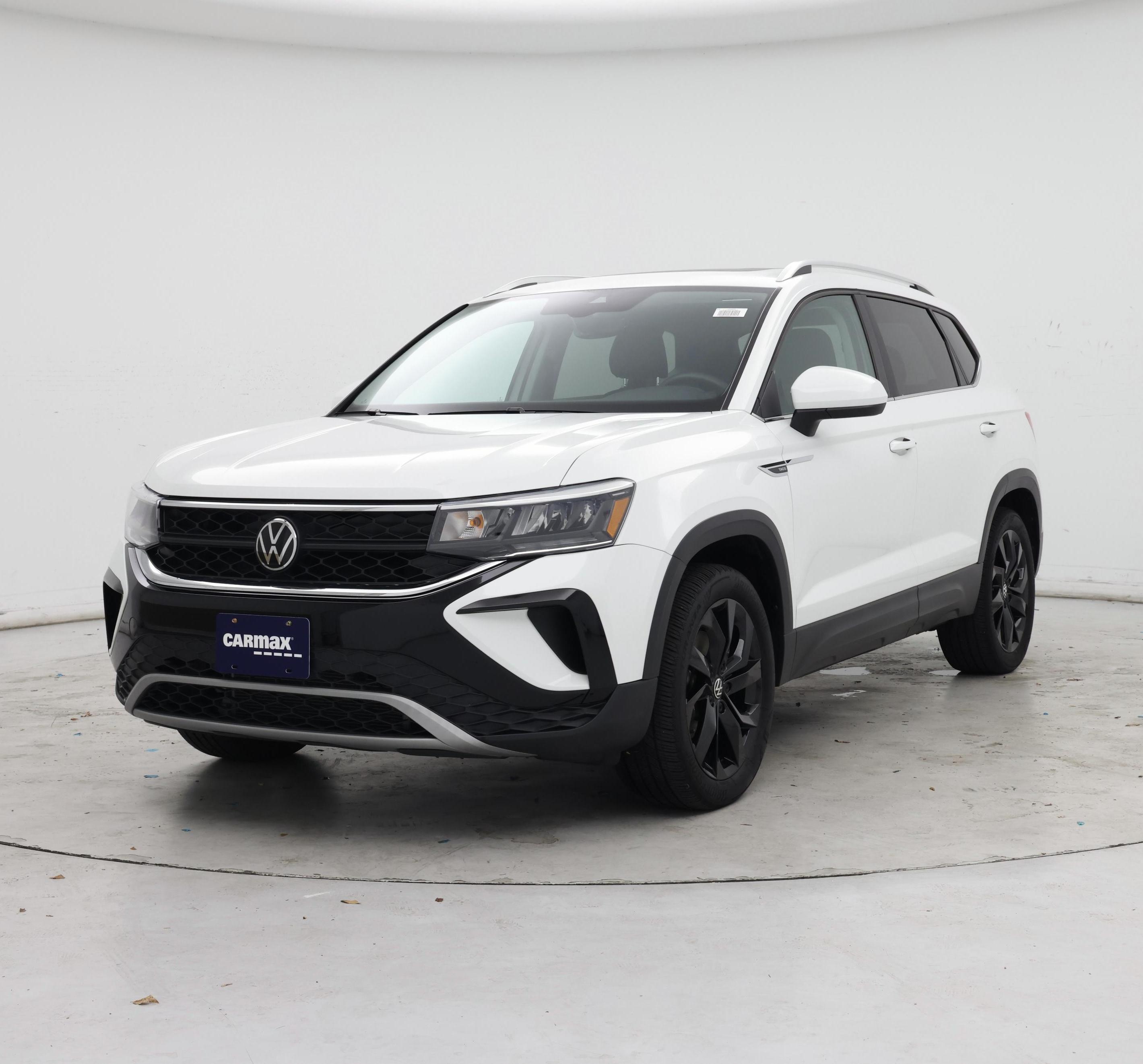 Thumbnail: 2023 Volkswagen Taos - 4