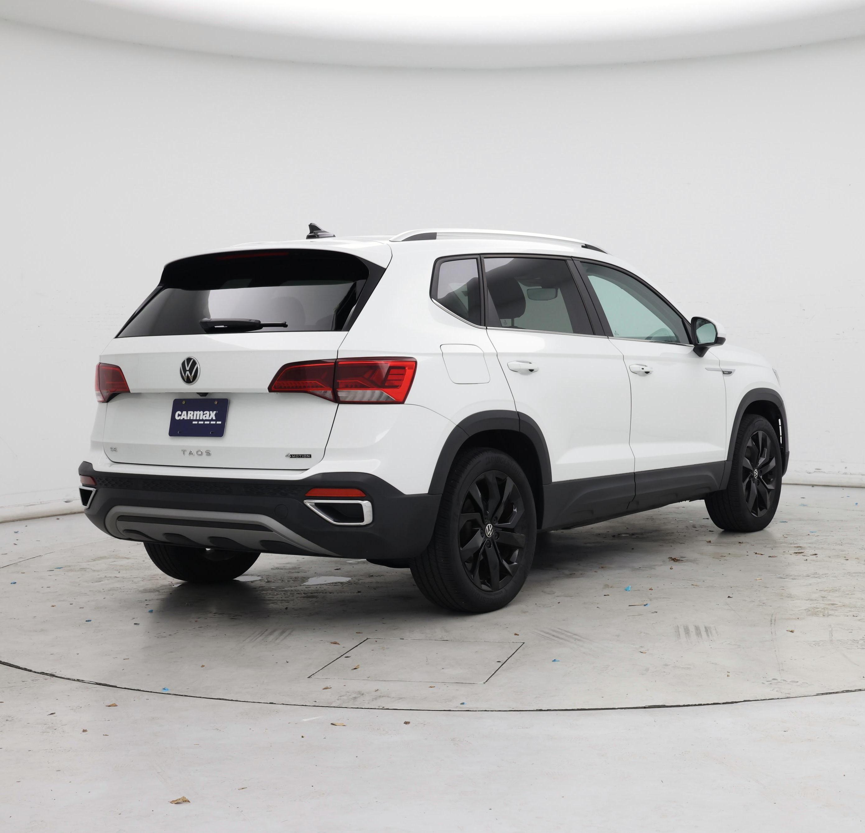 Thumbnail: 2023 Volkswagen Taos - 8