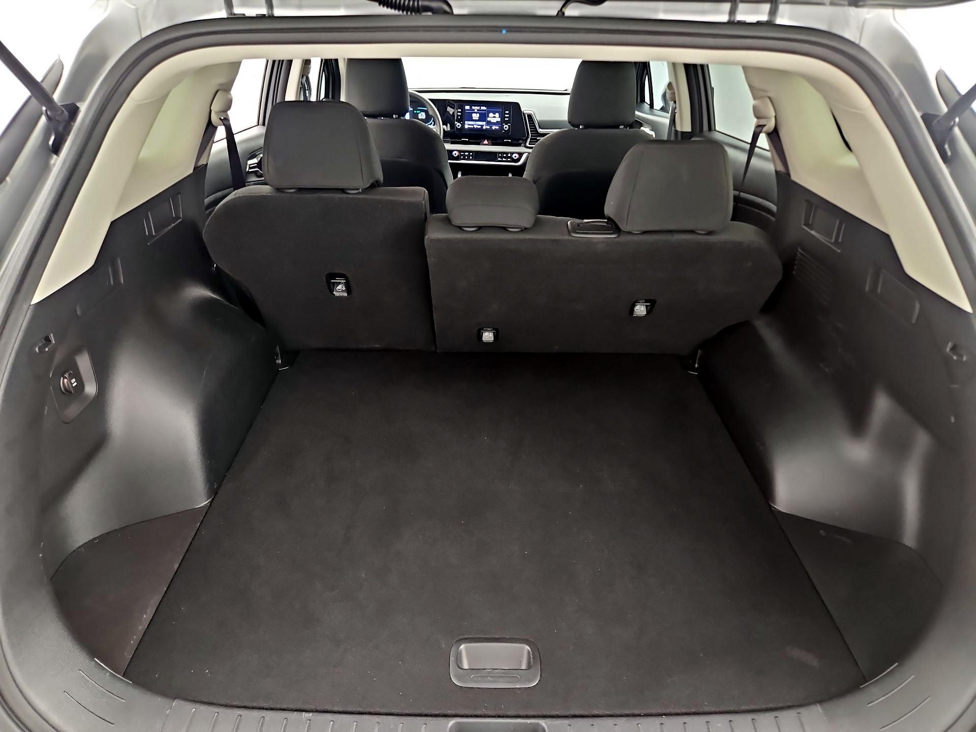 Thumbnail: 2023 Kia Sportage - 20