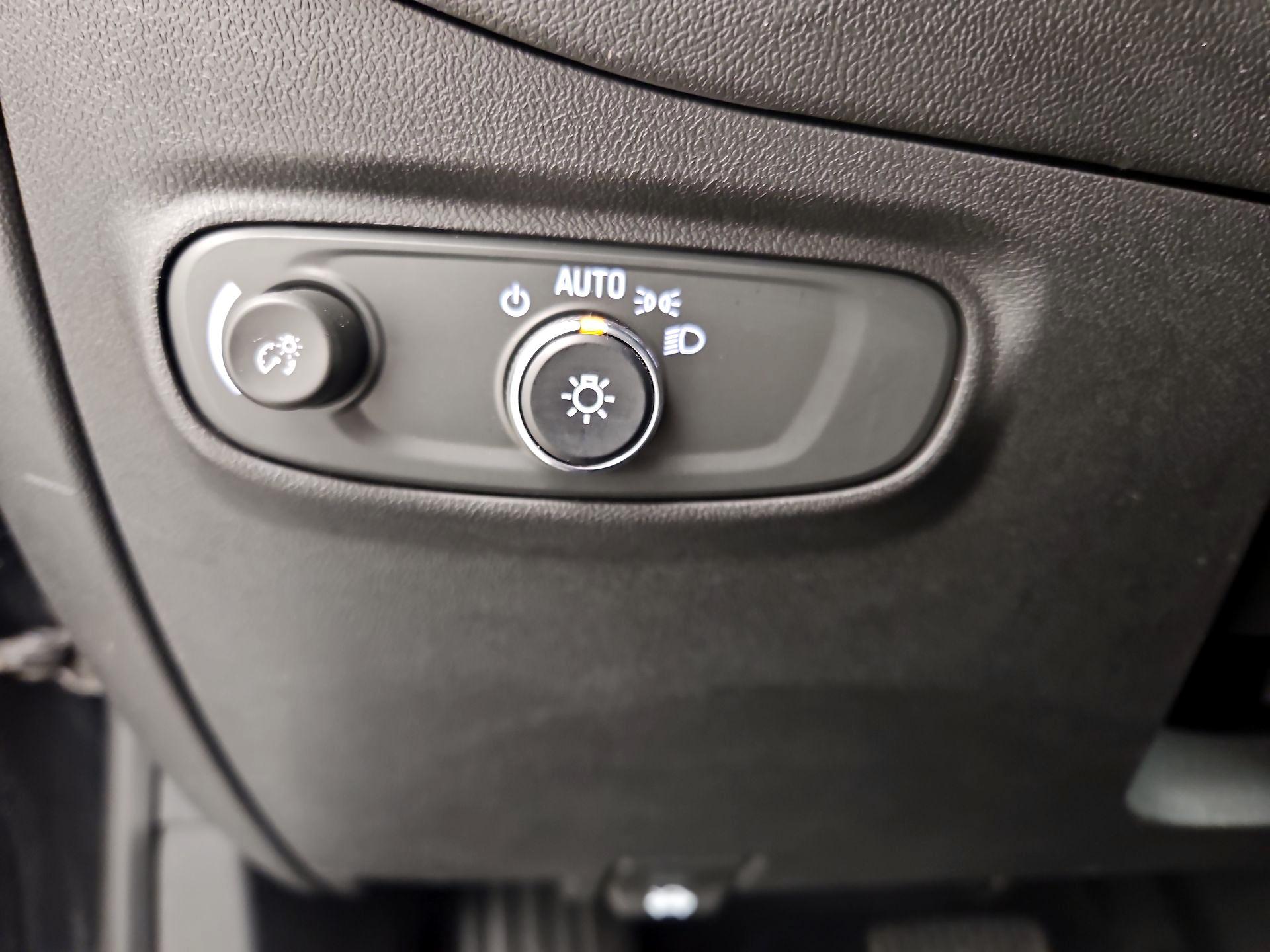 Thumbnail: 2023 Chevrolet Equinox - 13