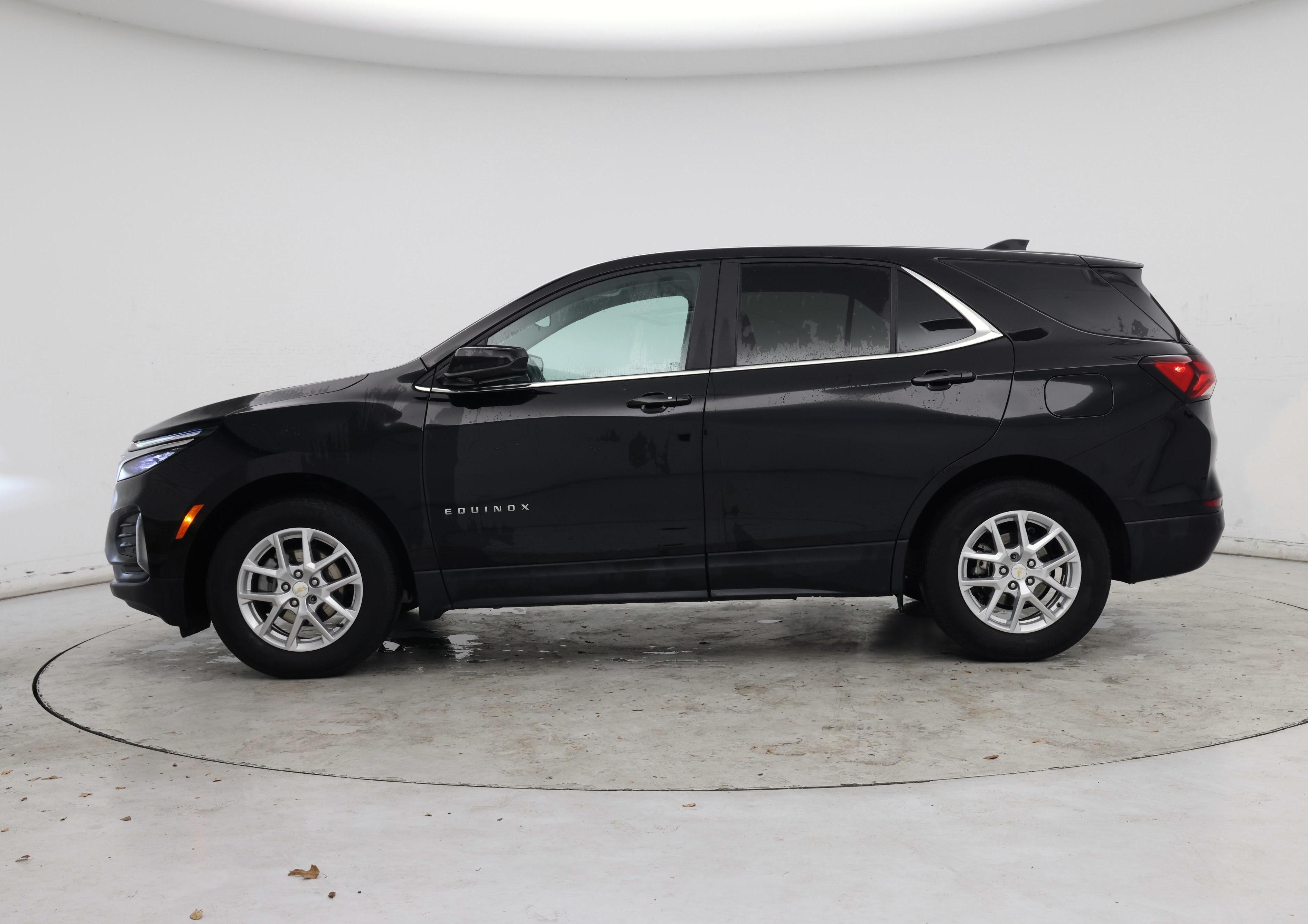 Thumbnail: 2023 Chevrolet Equinox - 3