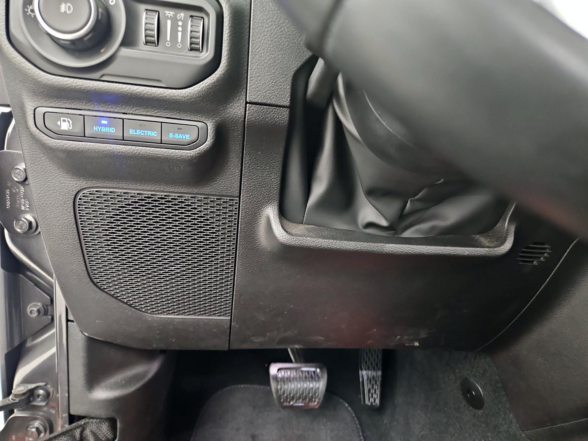 Thumbnail: 2022 Jeep Wrangler - 13