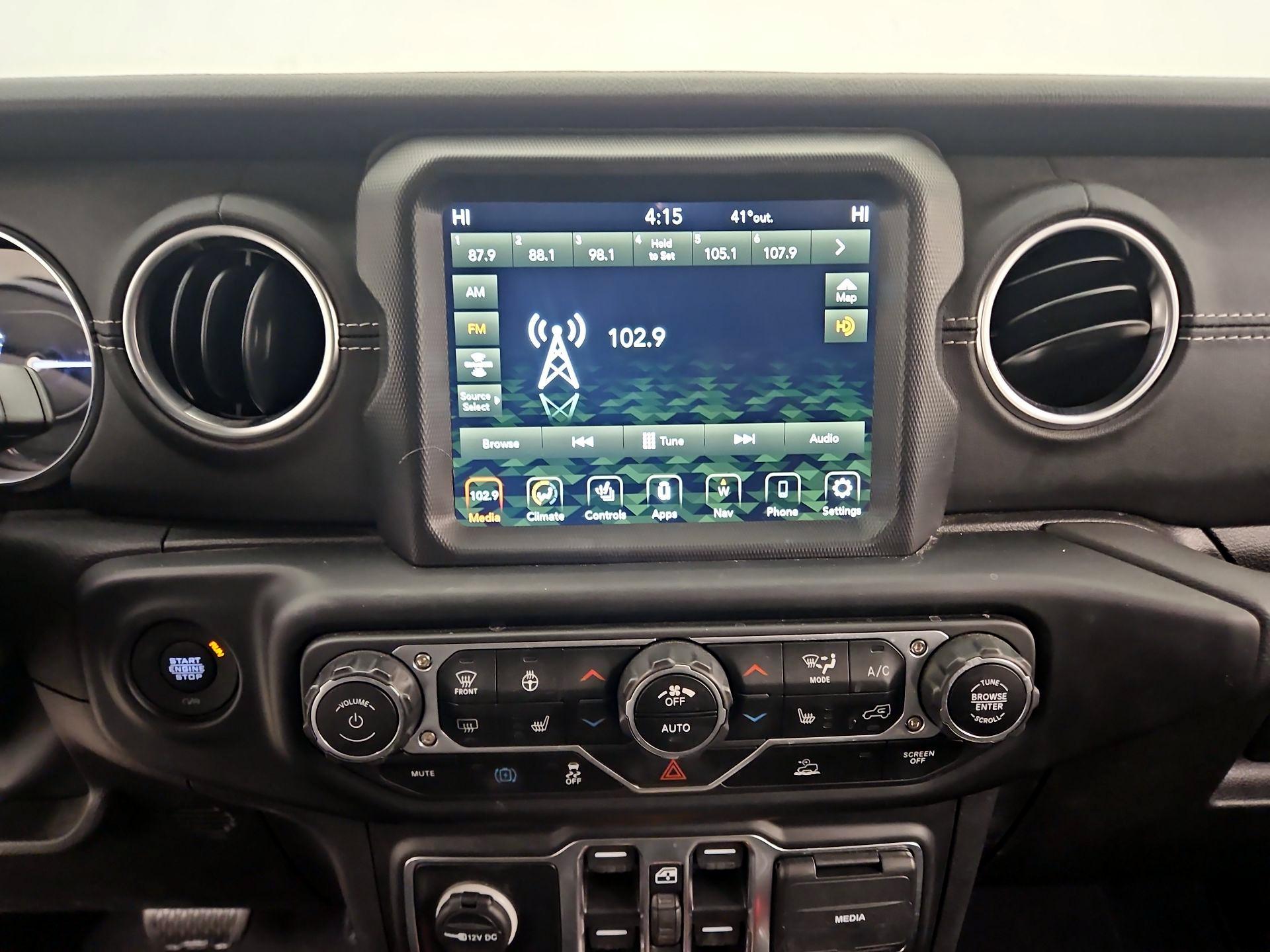 Thumbnail: 2022 Jeep Wrangler - 15