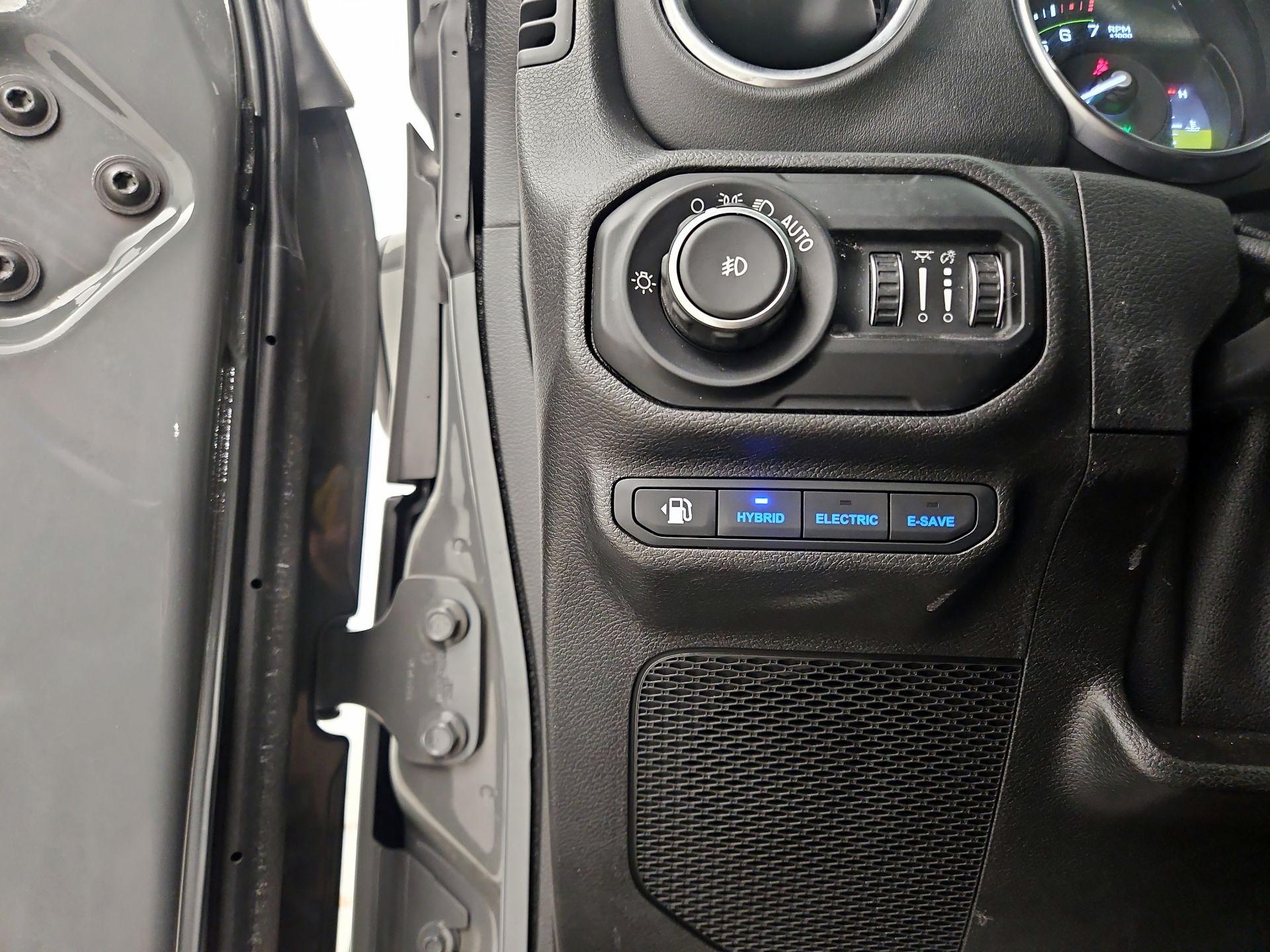 Thumbnail: 2021 Jeep Wrangler - 13