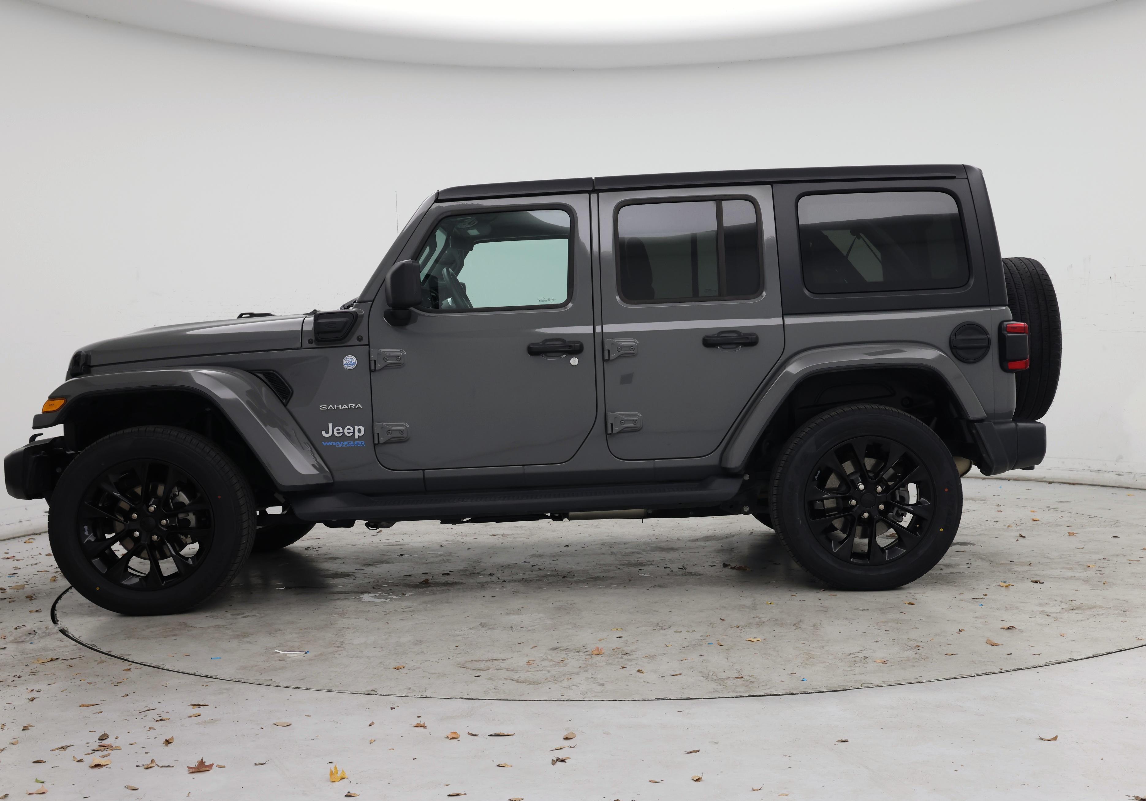 Thumbnail: 2021 Jeep Wrangler - 3