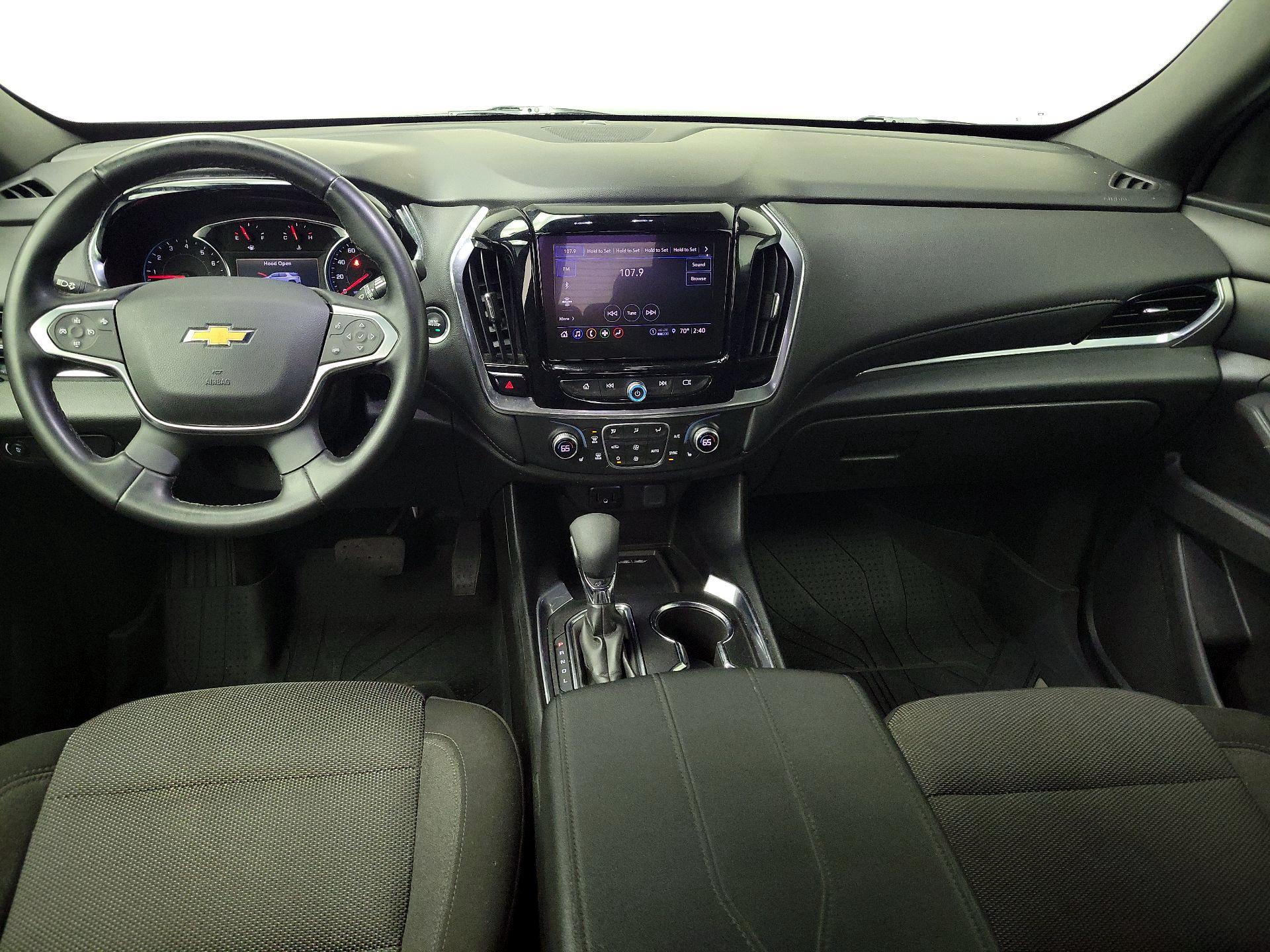 Thumbnail: 2023 Chevrolet Traverse - 9