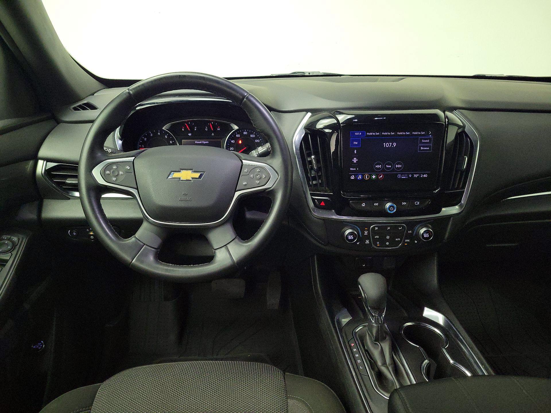 Thumbnail: 2023 Chevrolet Traverse - 10