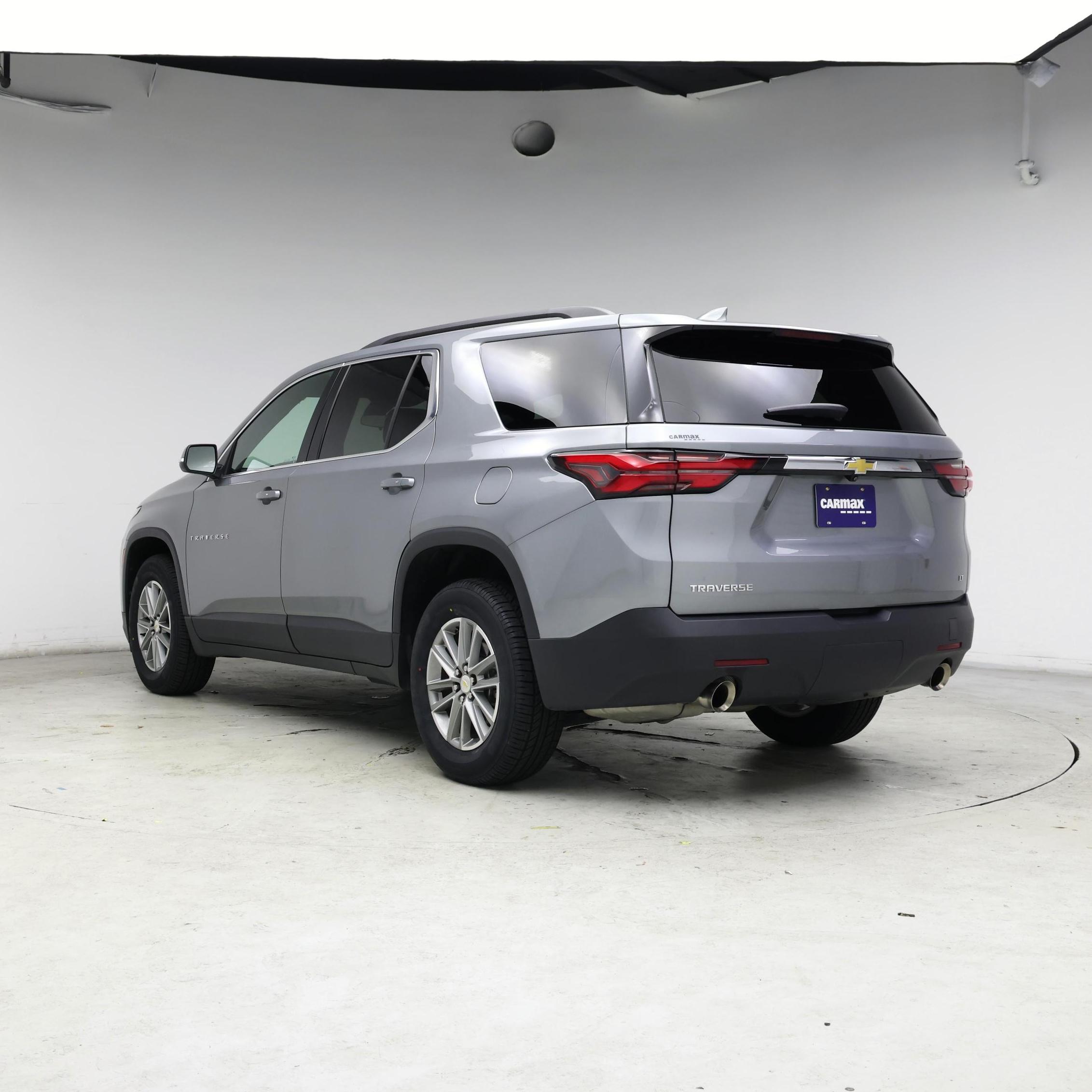 Thumbnail: 2023 Chevrolet Traverse - 2