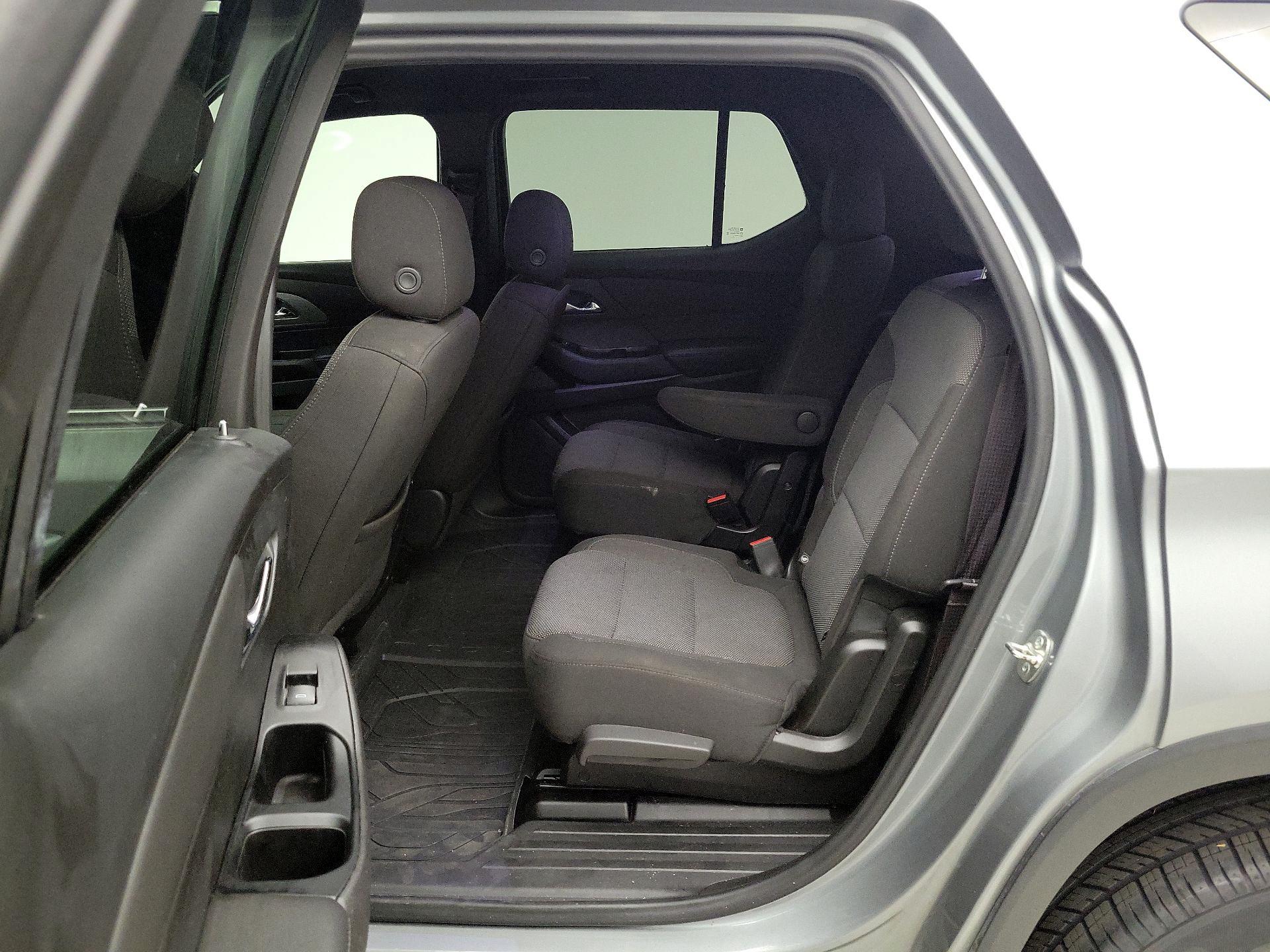 Thumbnail: 2023 Chevrolet Traverse - 19