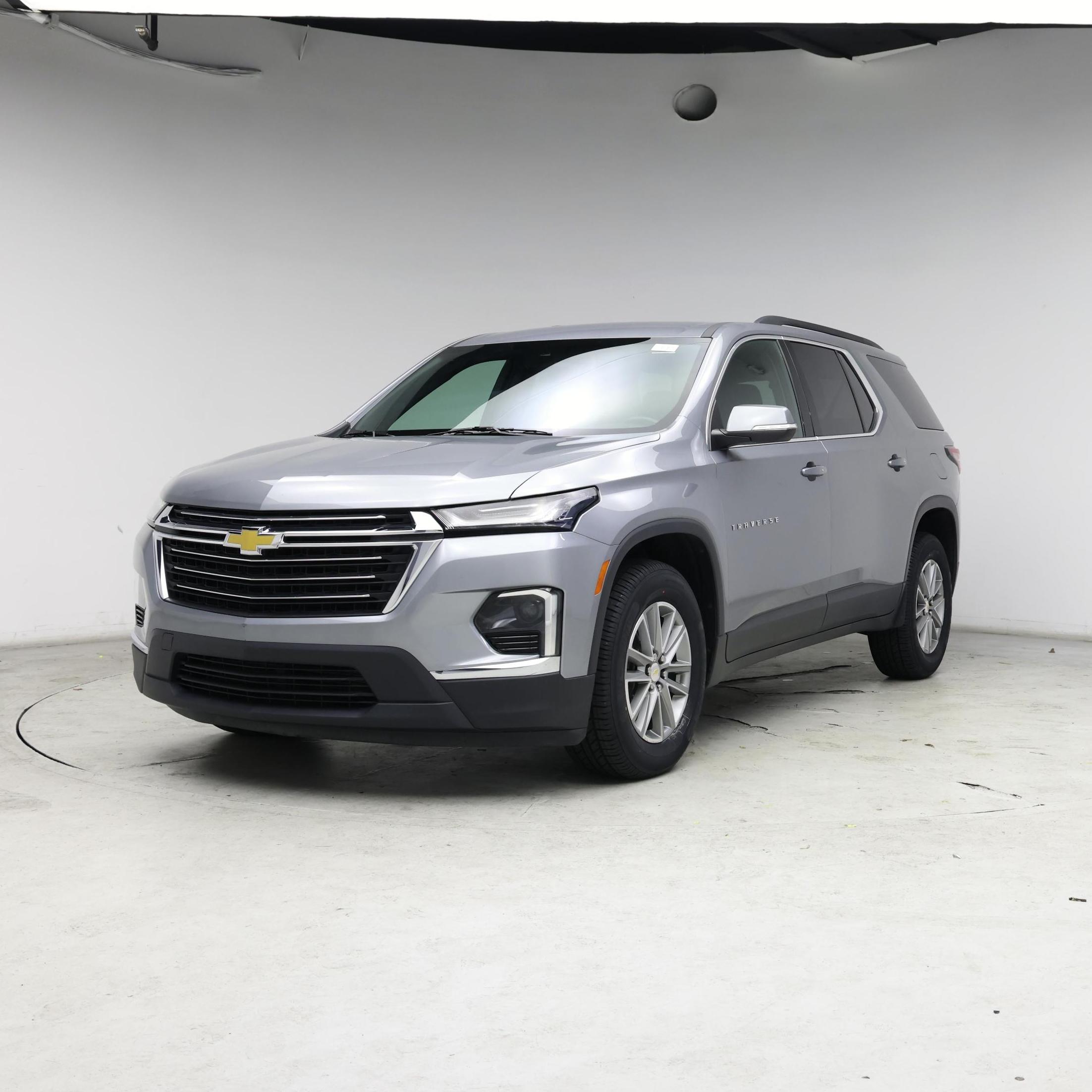 Thumbnail: 2023 Chevrolet Traverse - 4