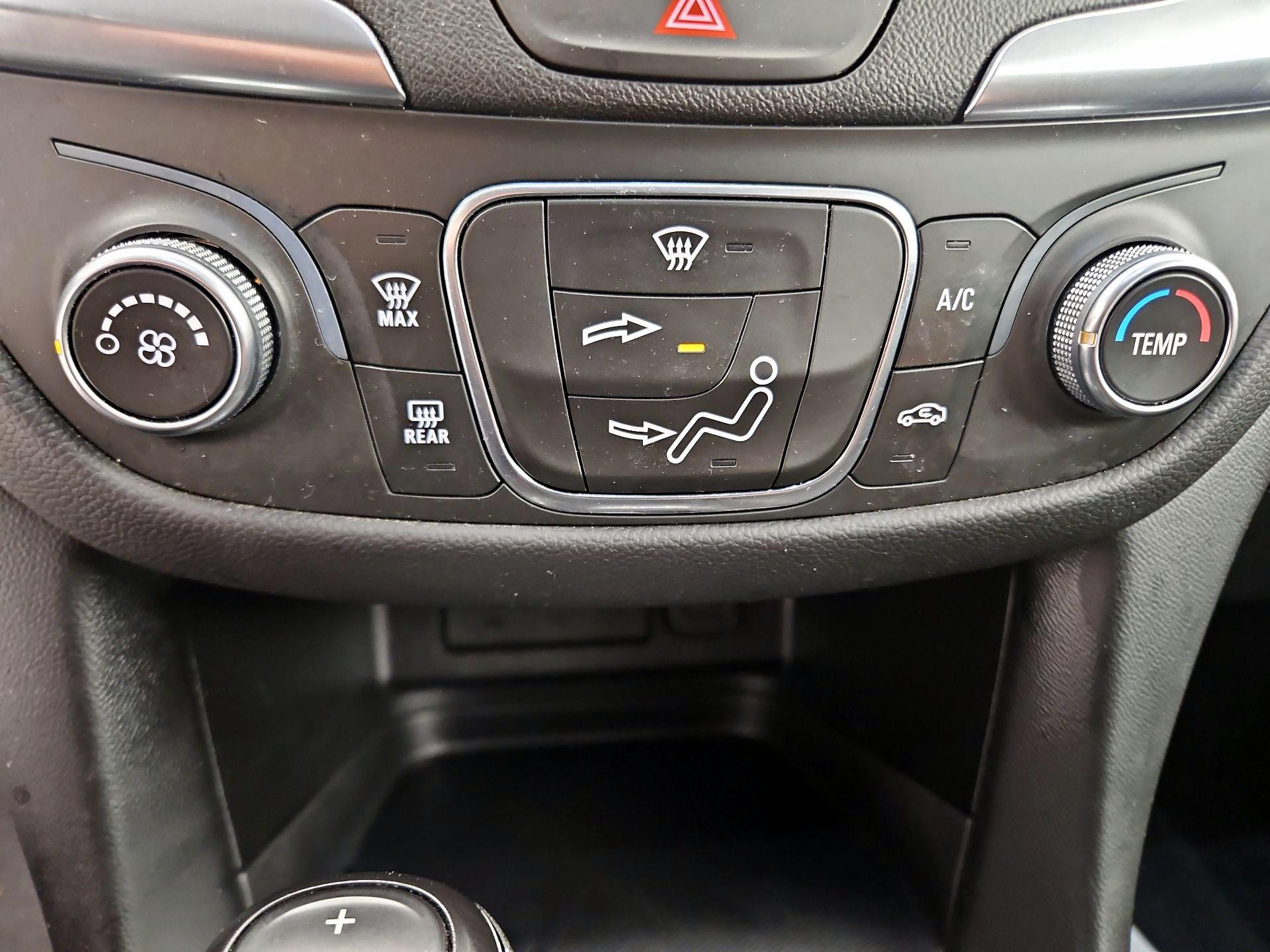 Thumbnail: 2021 Chevrolet Equinox - 16