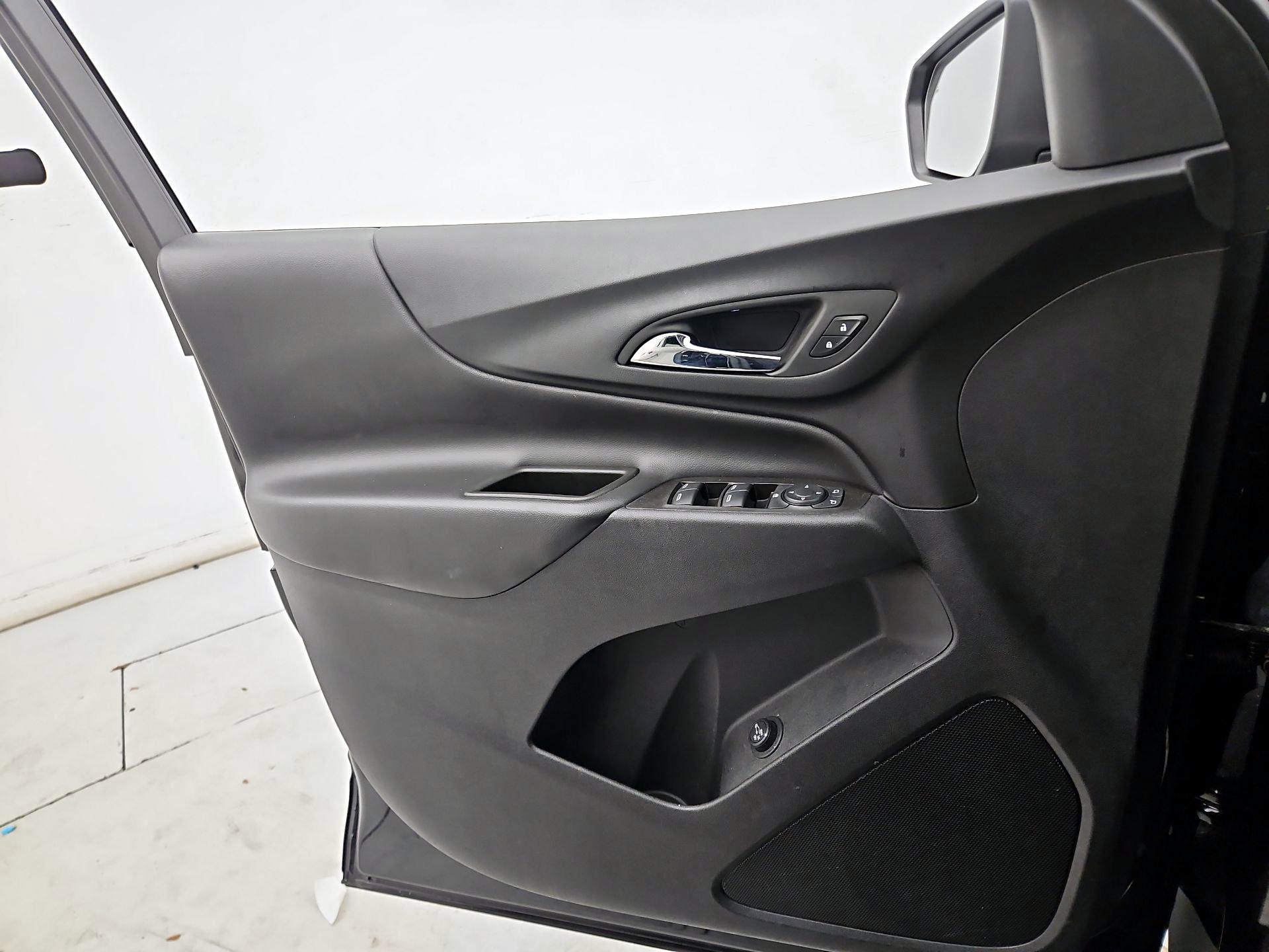 Thumbnail: 2023 Chevrolet Equinox - 12