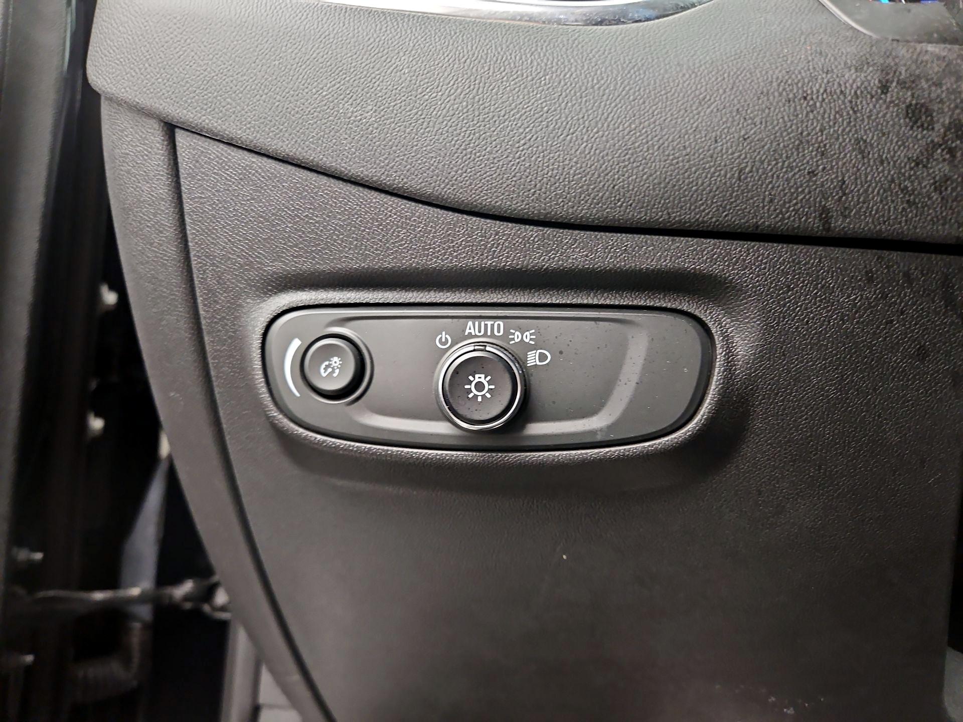 Thumbnail: 2023 Chevrolet Equinox - 13