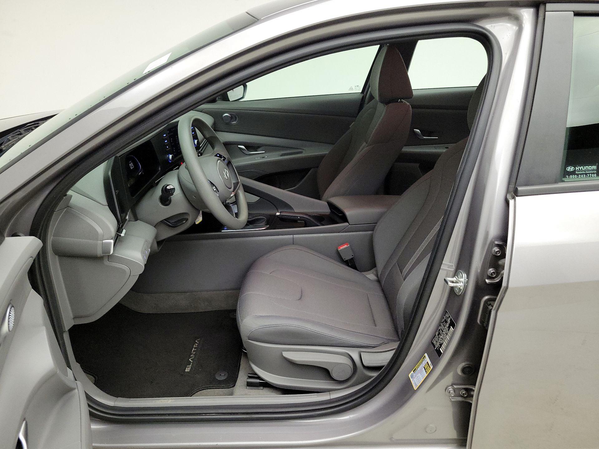 Thumbnail: 2024 Hyundai Elantra - 11