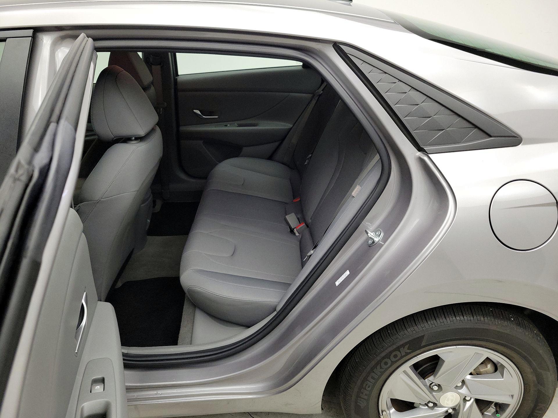 Thumbnail: 2024 Hyundai Elantra - 19