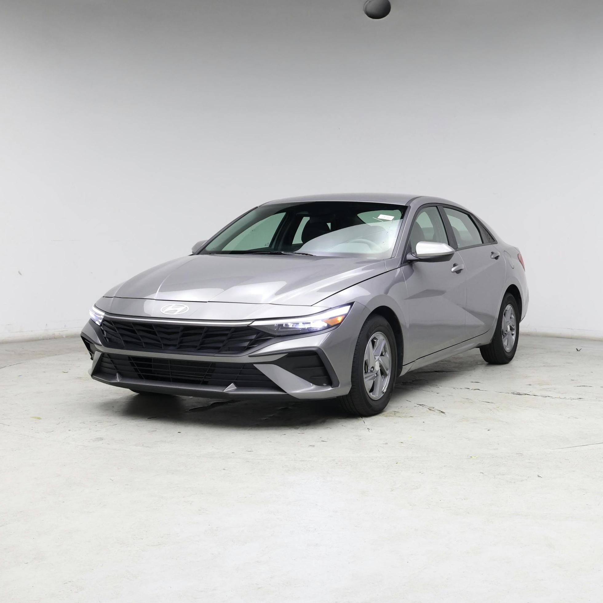 Thumbnail: 2024 Hyundai Elantra - 4