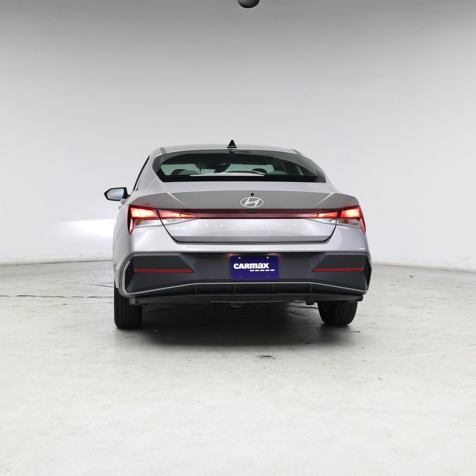 Thumbnail: 2024 Hyundai Elantra - 6