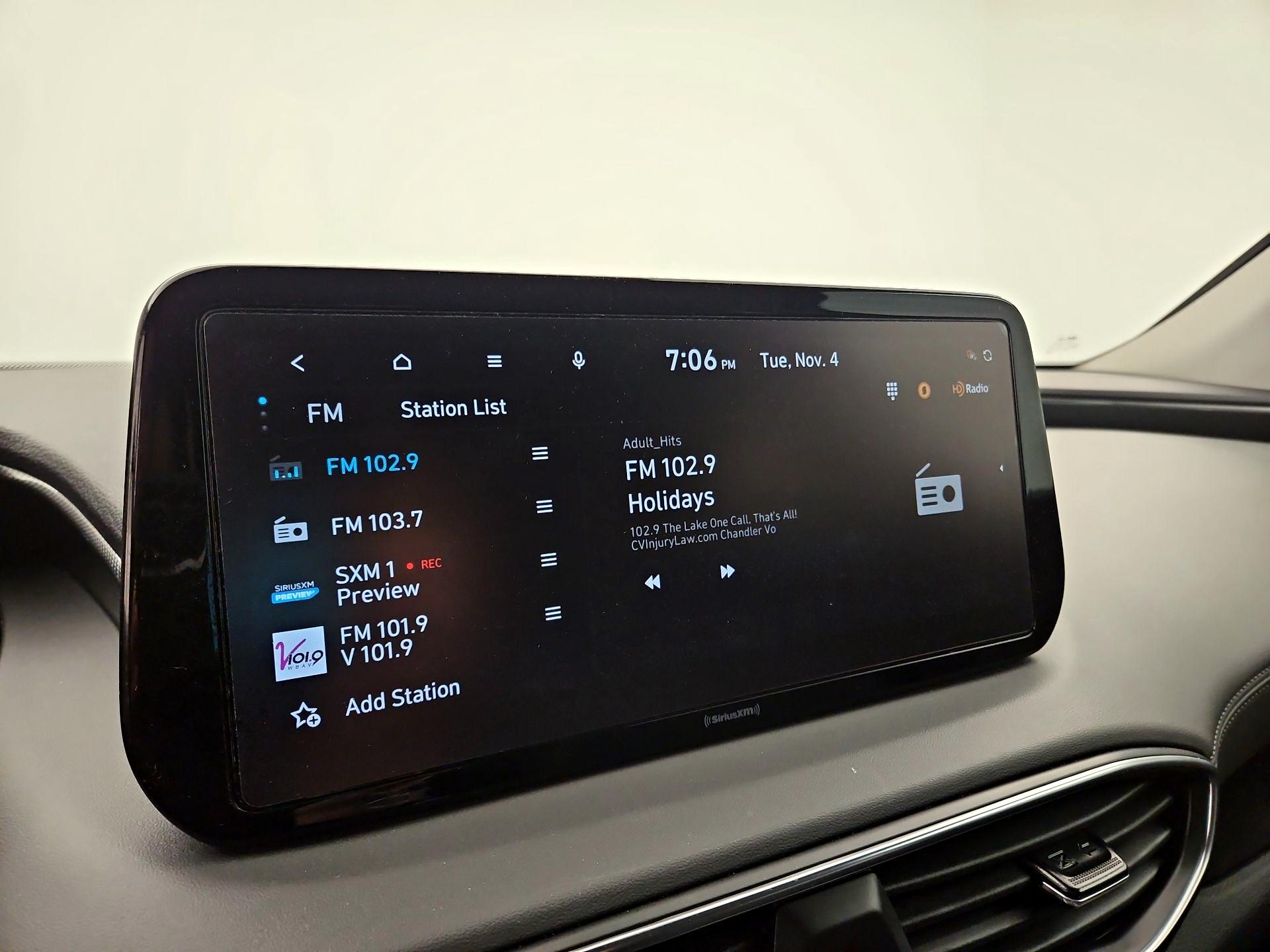 Thumbnail: 2023 Hyundai Santa Fe - 16