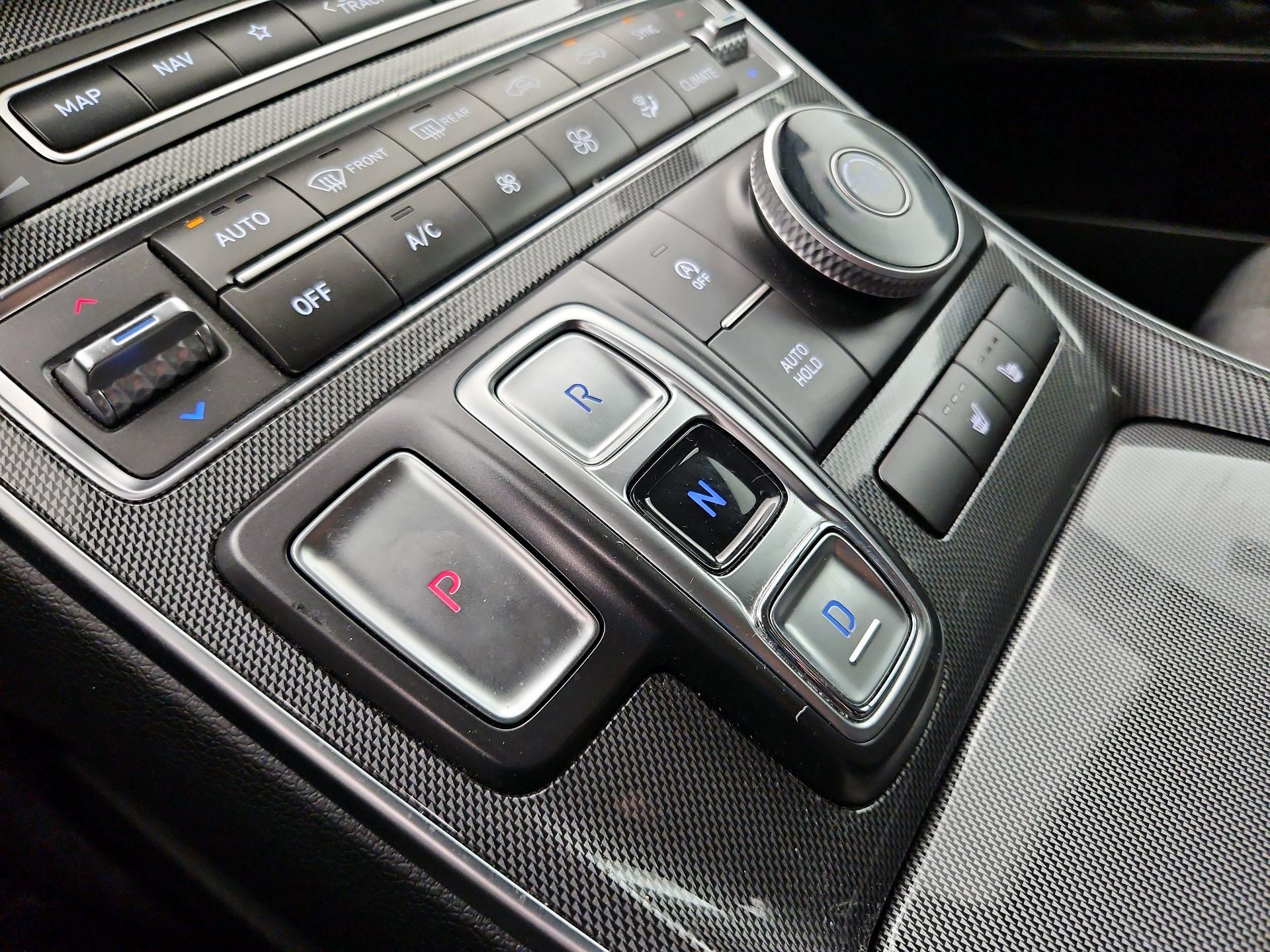 Thumbnail: 2023 Hyundai Santa Fe - 18