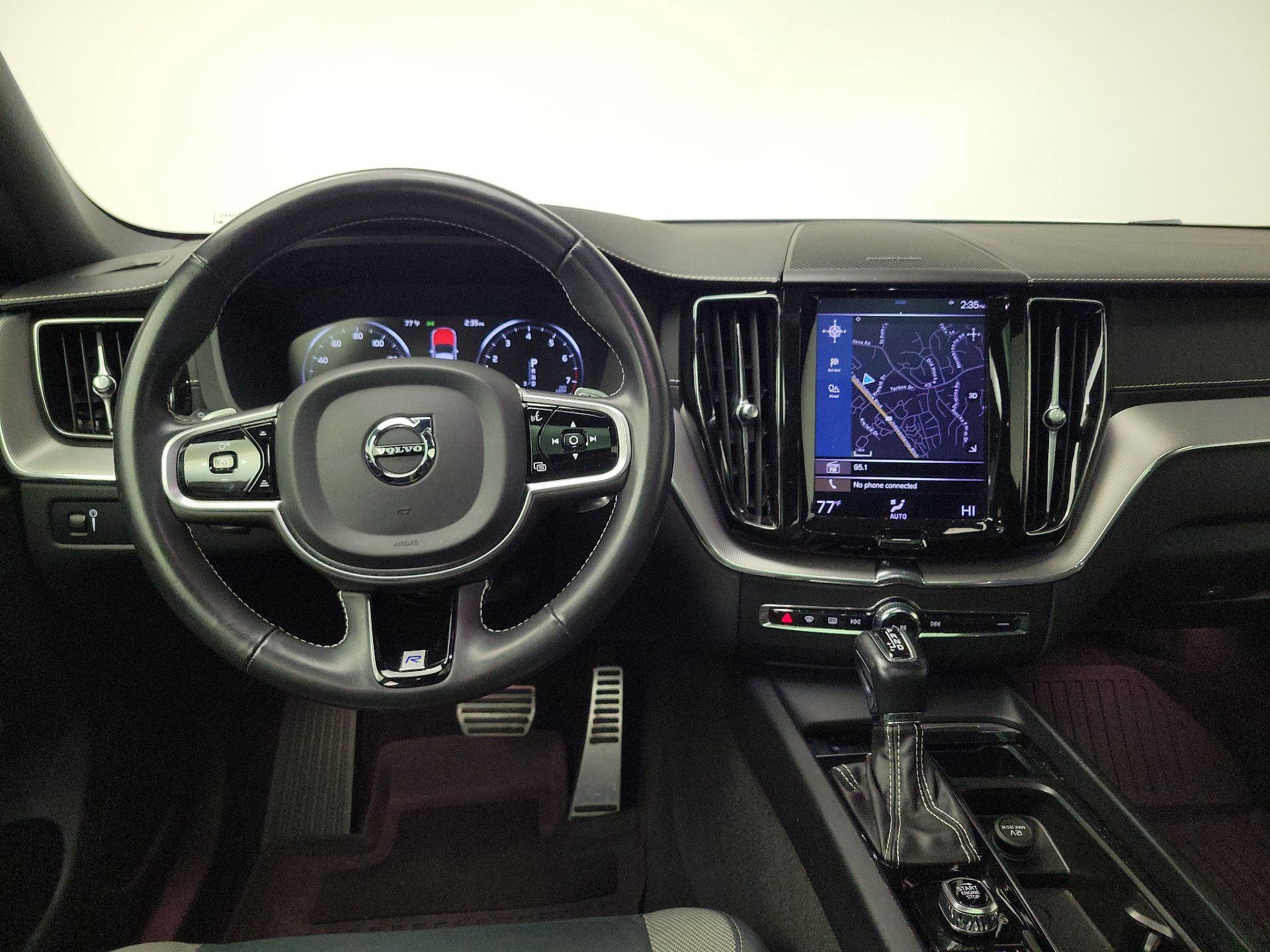 Thumbnail: 2020 Volvo XC60 - 10