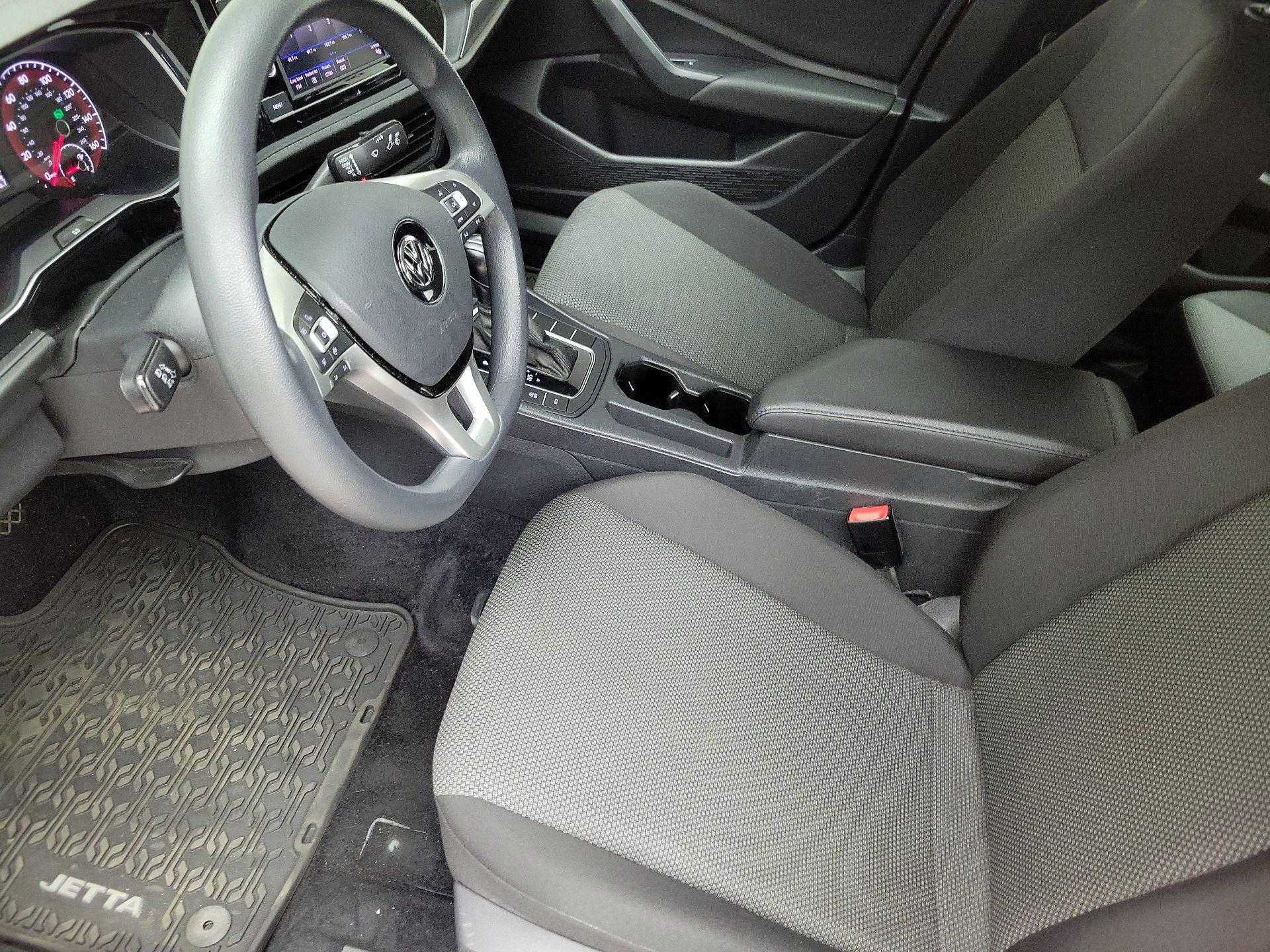 Thumbnail: 2021 Volkswagen Jetta - 11