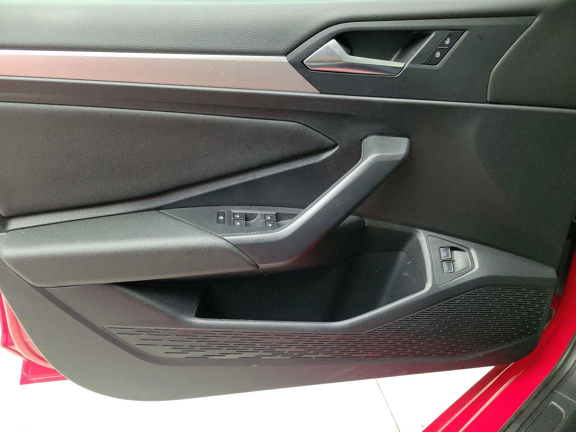 Thumbnail: 2021 Volkswagen Jetta - 12