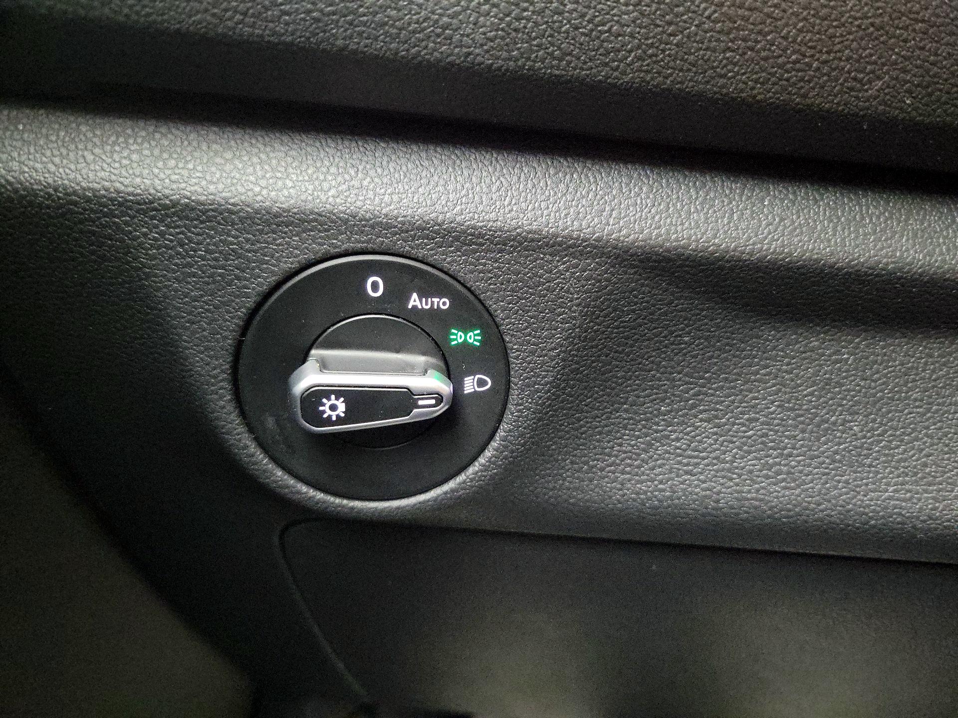 Thumbnail: 2021 Volkswagen Jetta - 13