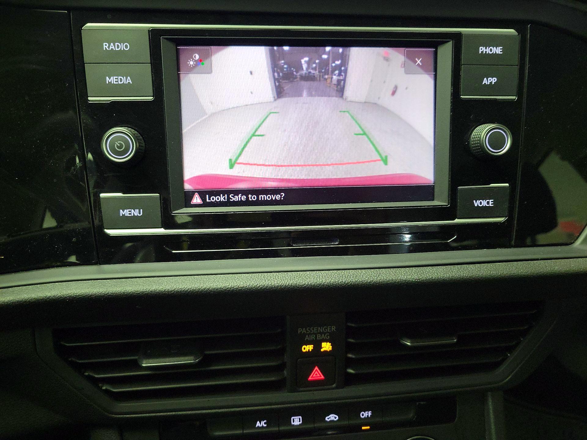 Thumbnail: 2021 Volkswagen Jetta - 14