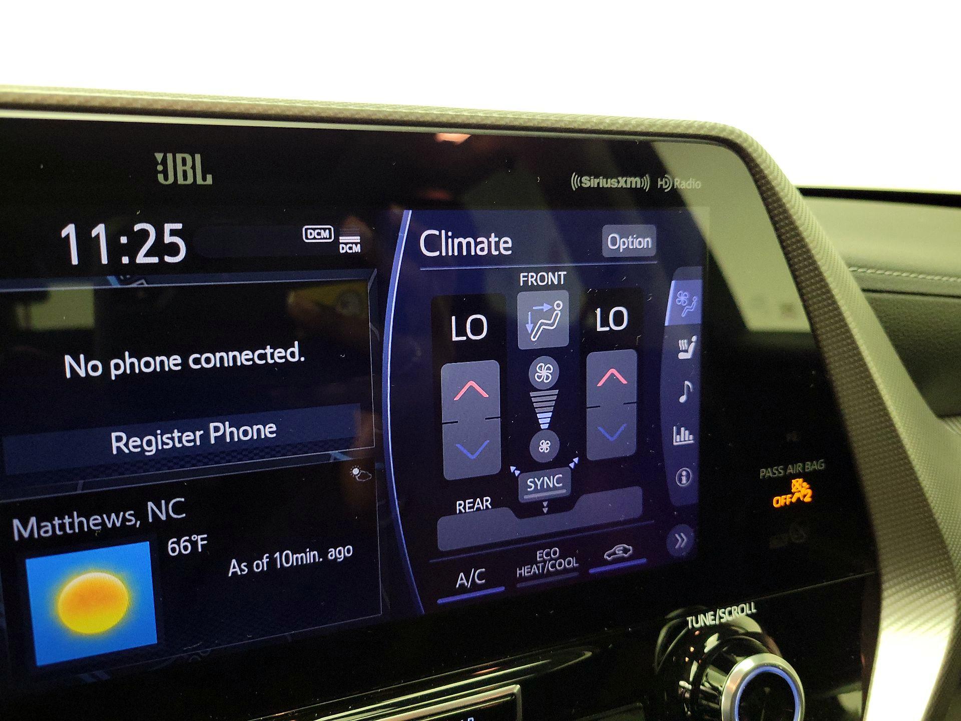 Thumbnail: 2020 Toyota Highlander - 17