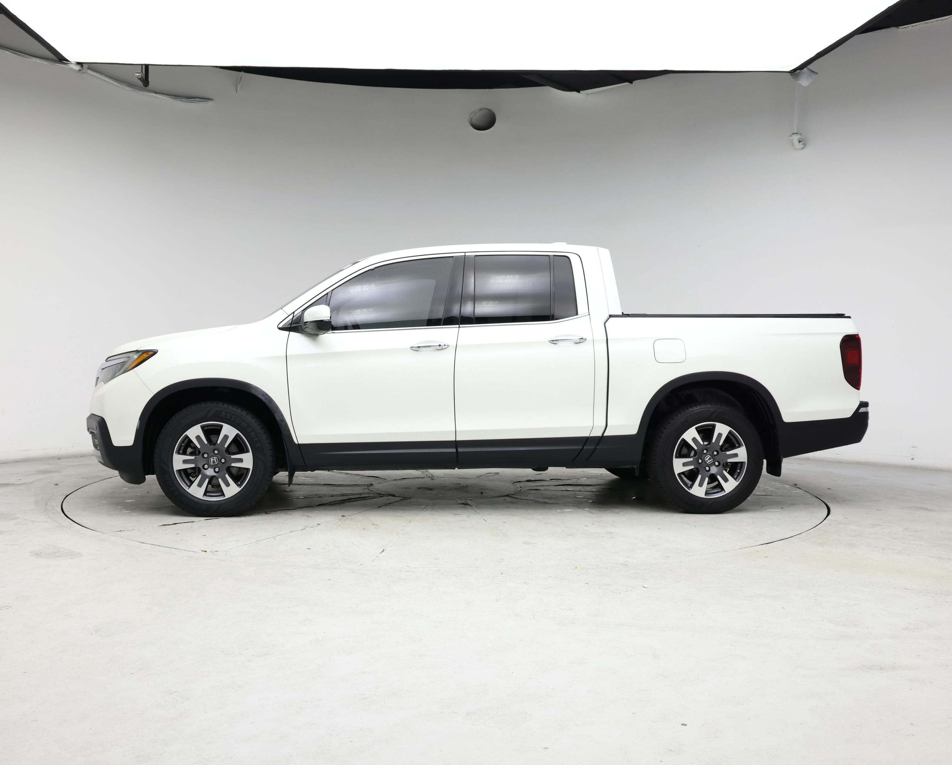 Thumbnail: 2018 Honda Ridgeline - 3