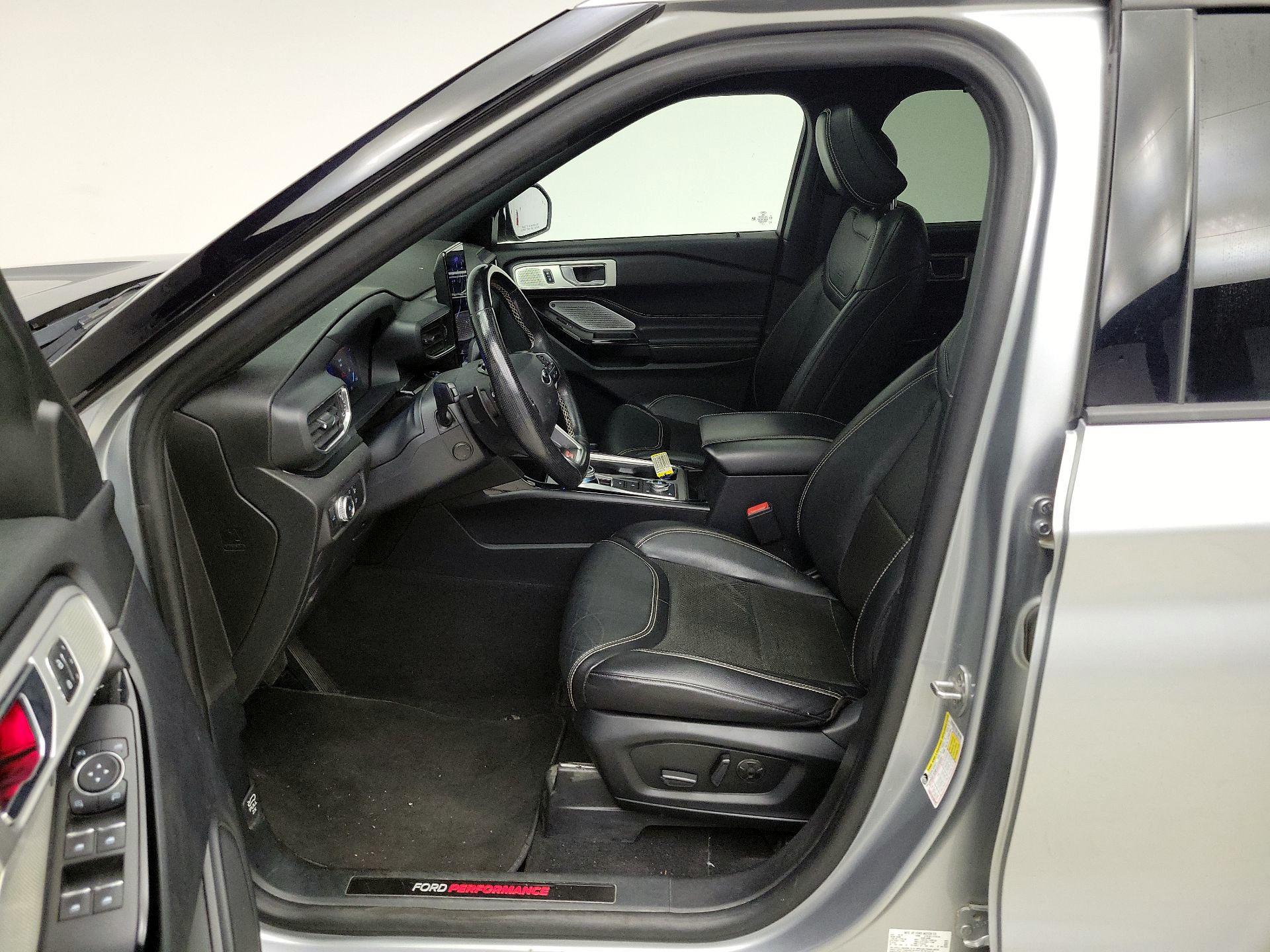 Thumbnail: 2021 Ford Explorer - 11