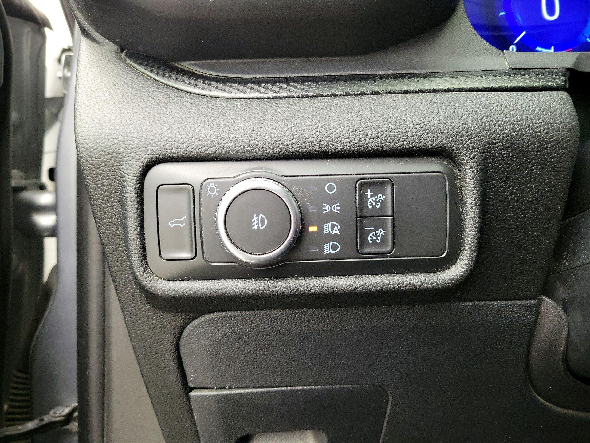 Thumbnail: 2021 Ford Explorer - 13