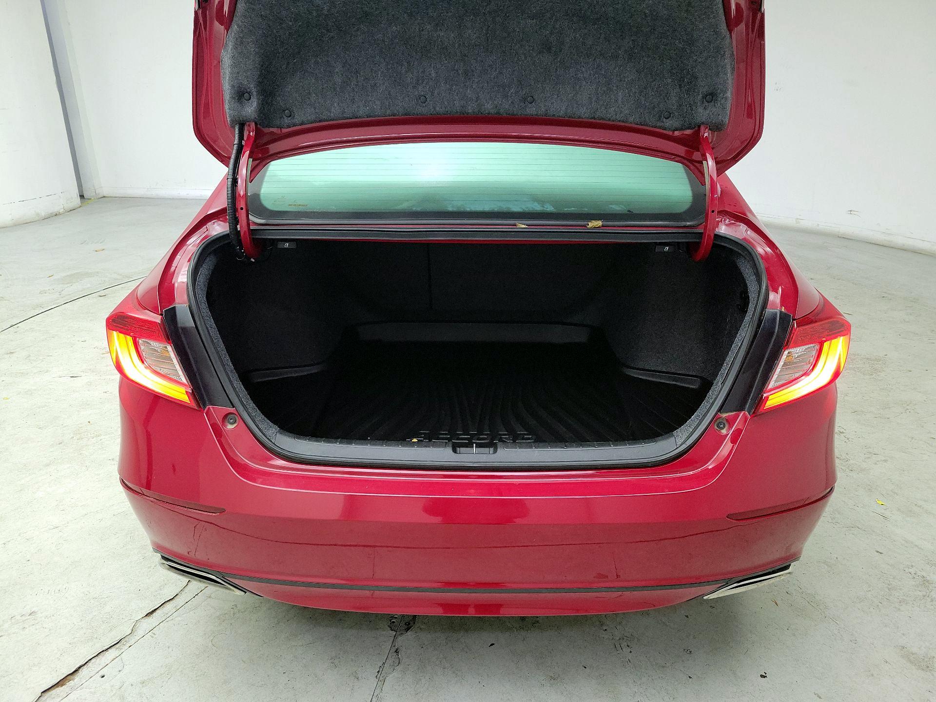 Thumbnail: 2019 Honda Accord - 20