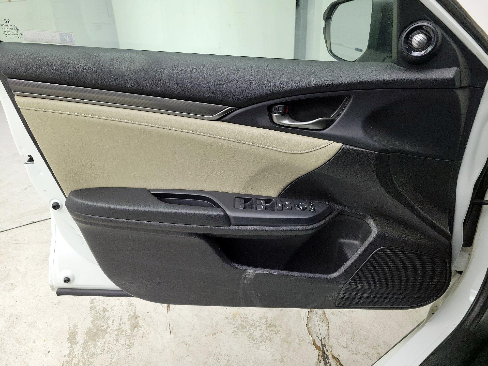 Thumbnail: 2018 Honda Civic - 12