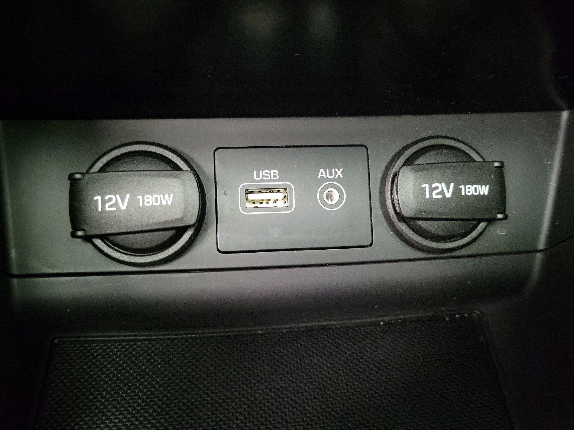 Thumbnail: 2017 Hyundai Sonata - 18