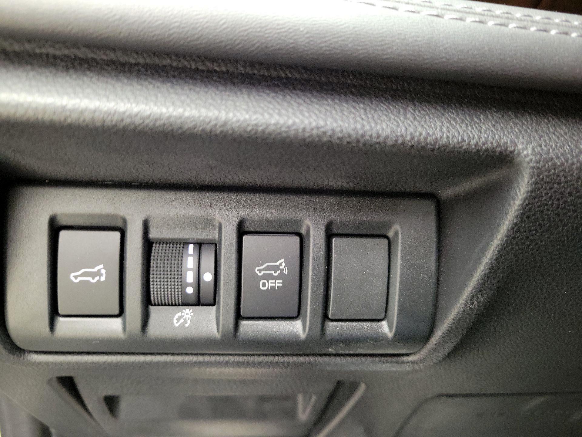 Thumbnail: 2020 Subaru Outback - 13