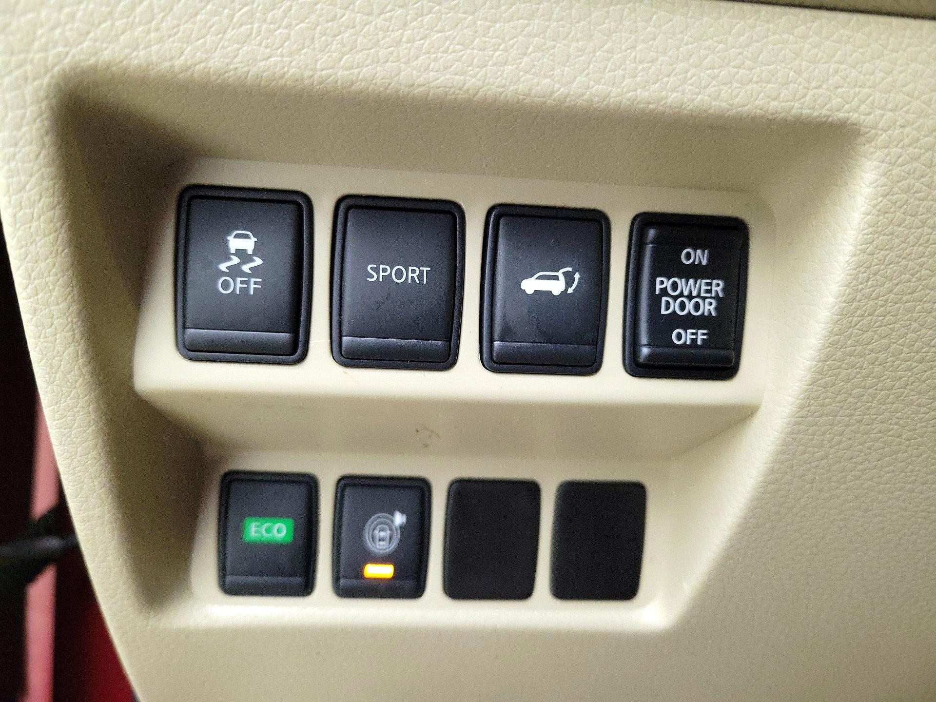 Thumbnail: 2015 Nissan Rogue - 13