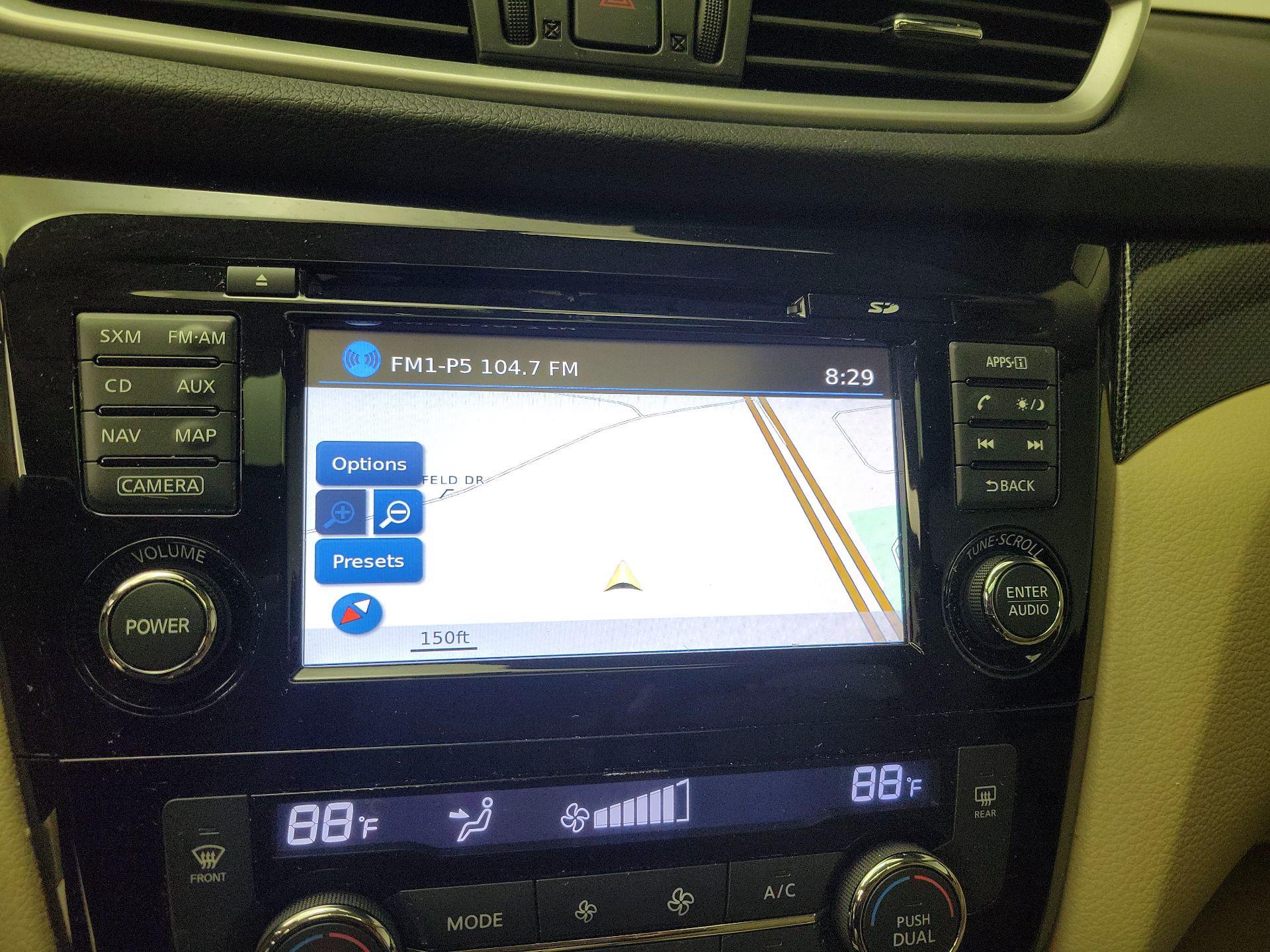 Thumbnail: 2015 Nissan Rogue - 14