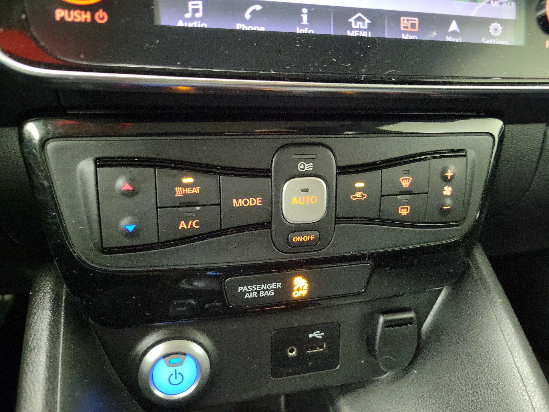 Thumbnail: 2019 Nissan Leaf - 16