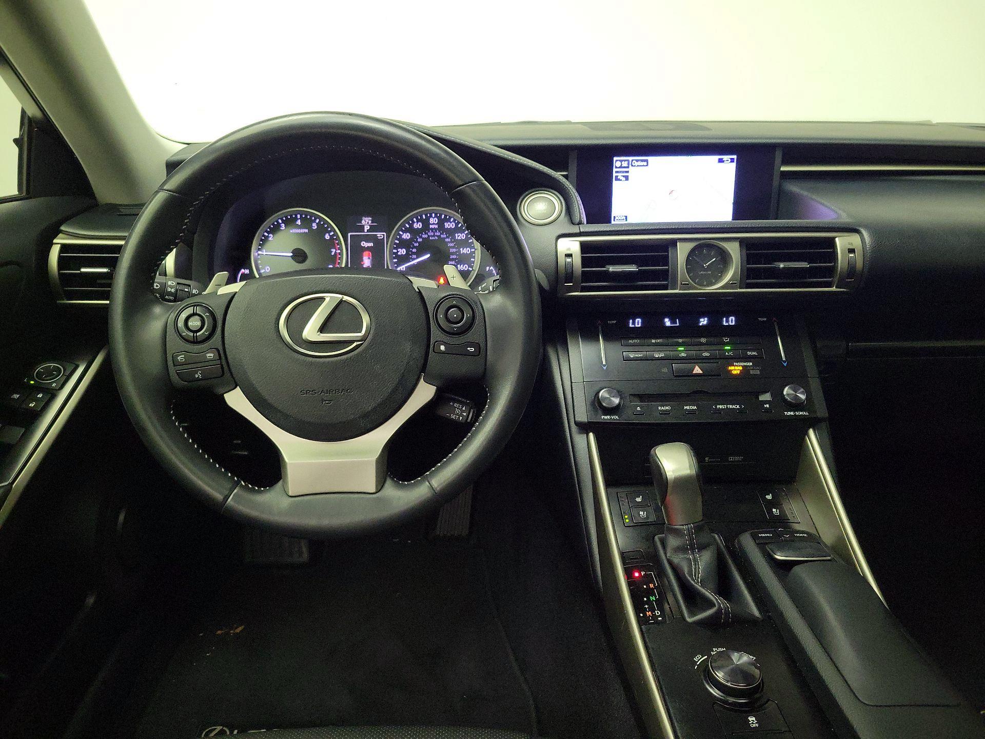 Thumbnail: 2014 Lexus IS - 10